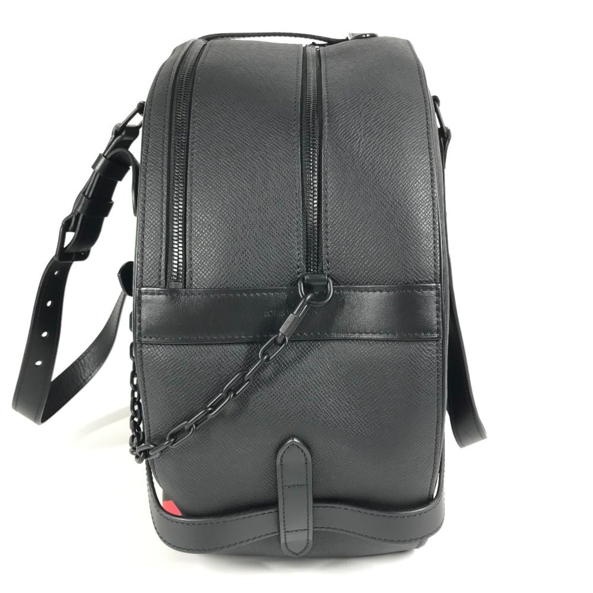 Louis Vuitton Taiga Ardoise Black Taiga Leather Pochette Shoulder Bag (Pre-Owned)