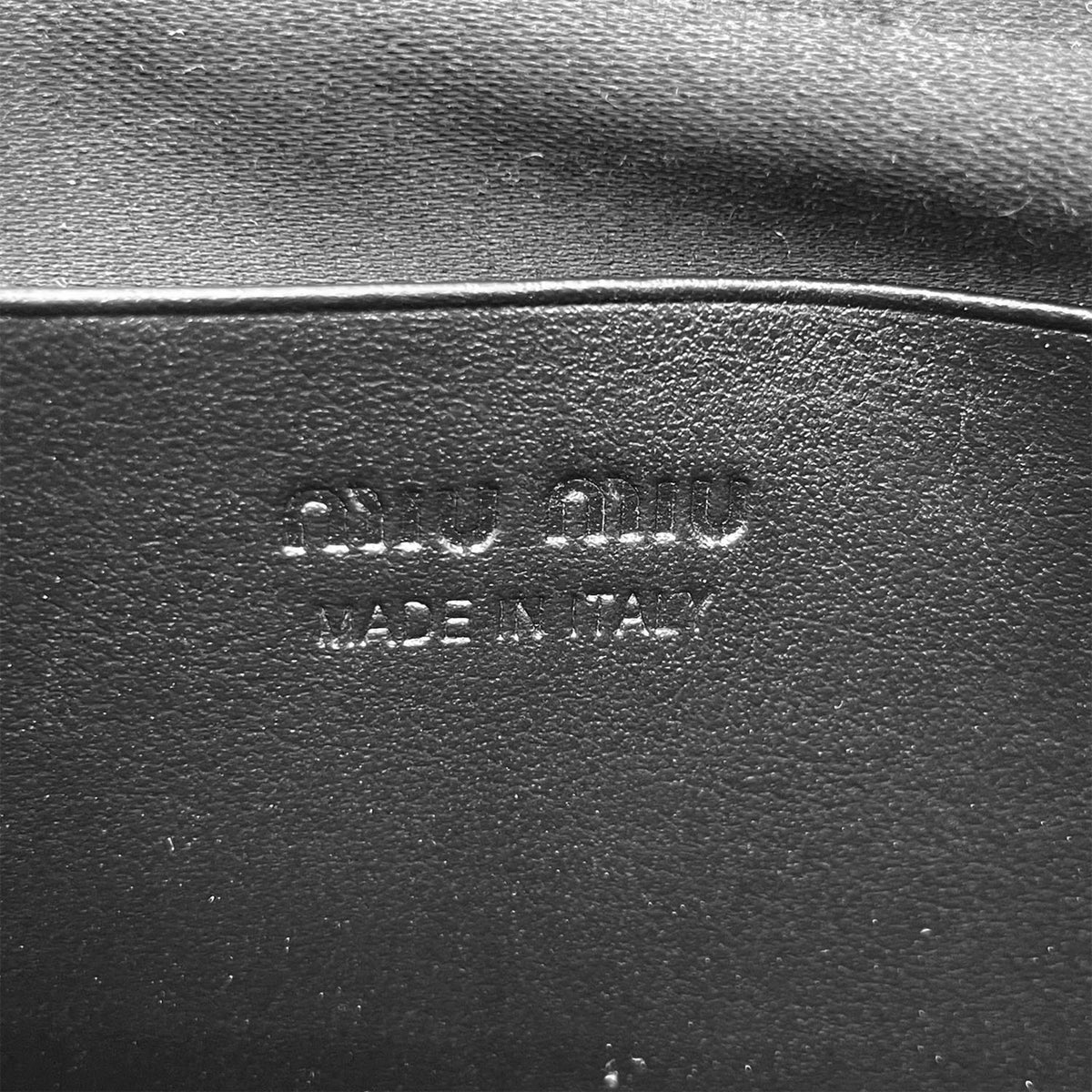 Miu Miu Black Leather Sling Bag (Pre-Owned)