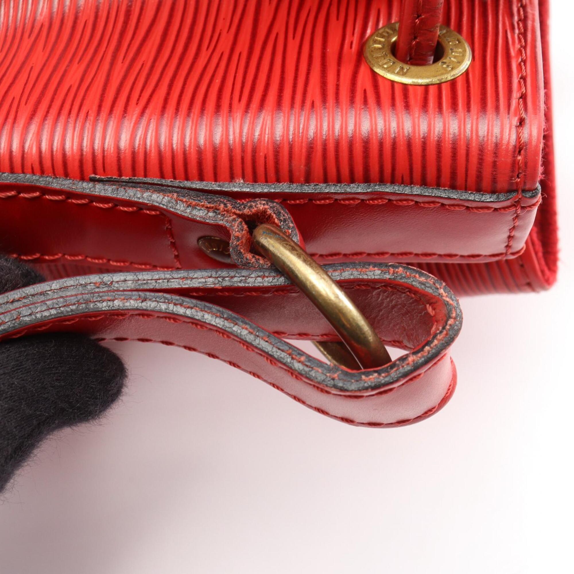 Louis Vuitton Red Color Leather Handbag Shoulder Bag (Pre-Owned)