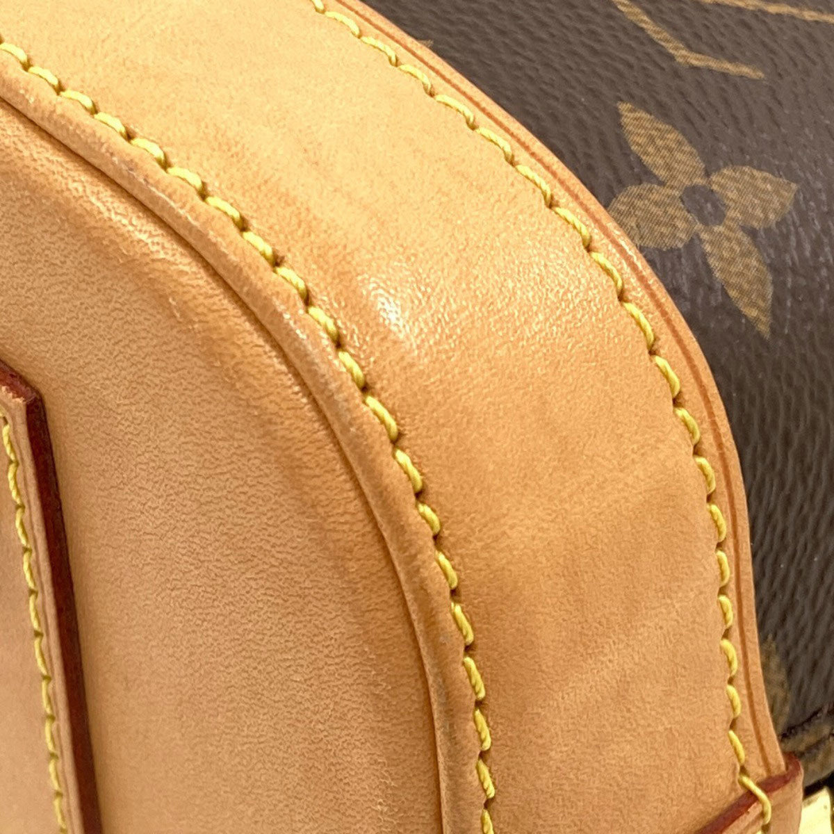 Louis Vuitton Brown Monogram Monogram Canvas Handbag (Pre-Owned)