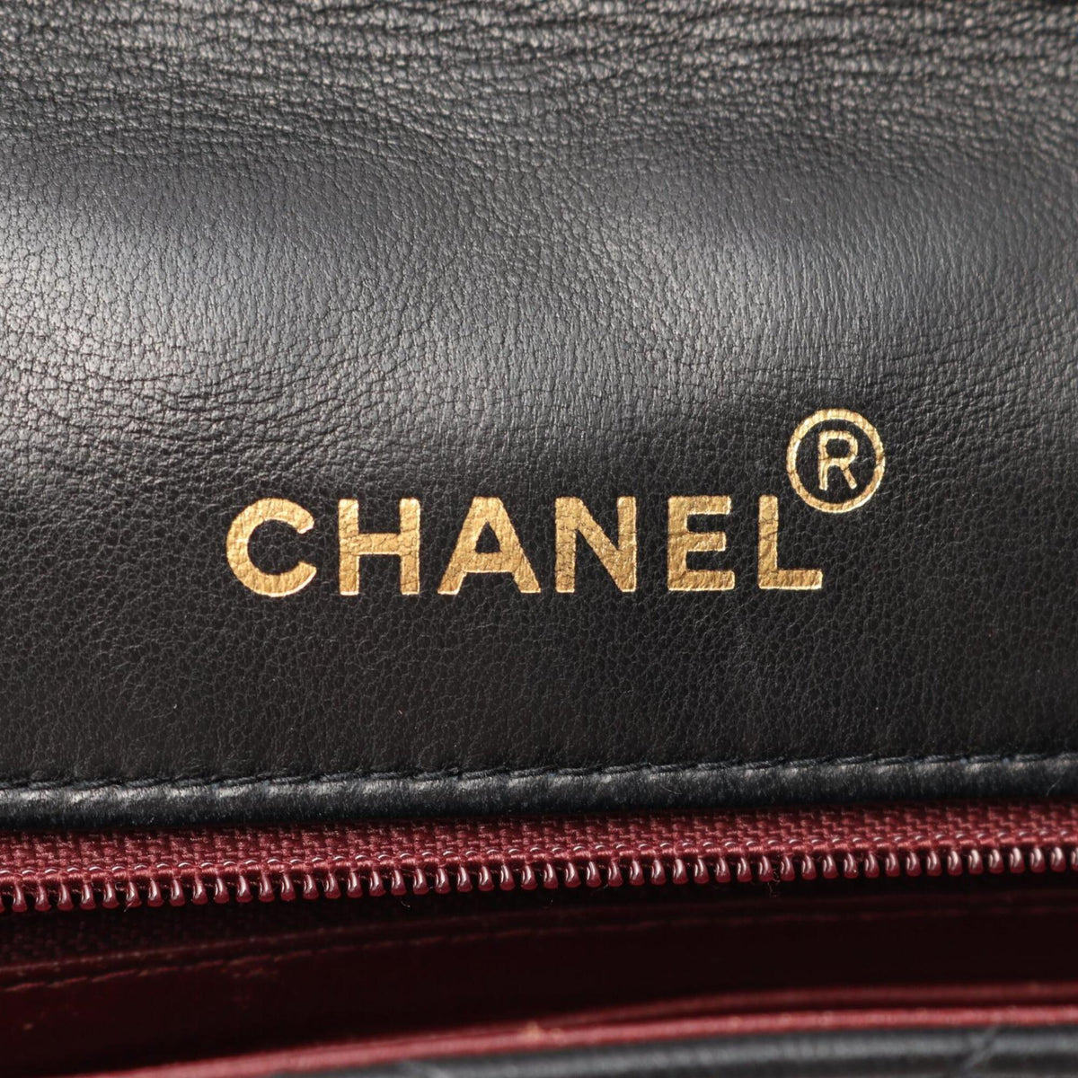 Chanel Black Leather Handbag Shoulder Bag (Pre-Owned)