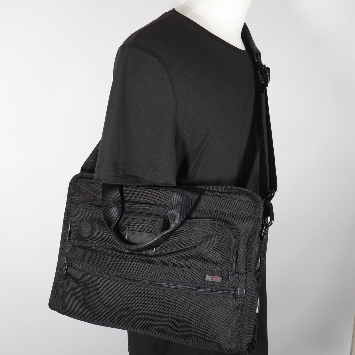 Tumi Black Nylon Canvas Briefcase (Pre-Owned)