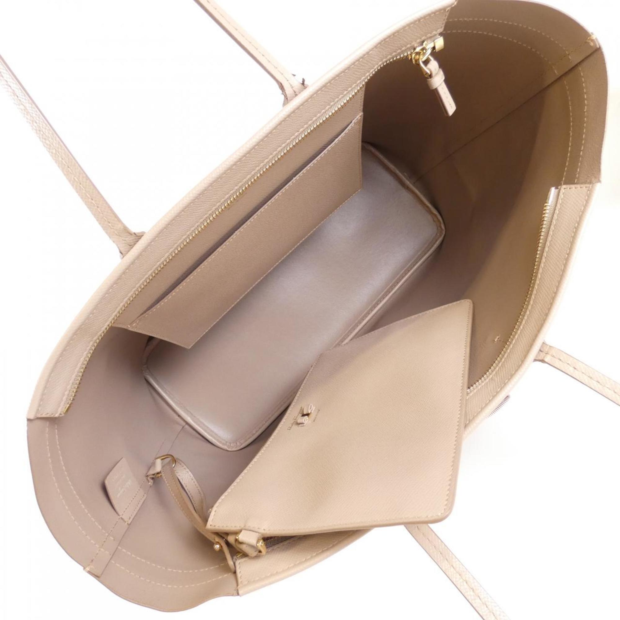 Salvatore Ferragamo Beige Leather Handbag (Pre-Owned)