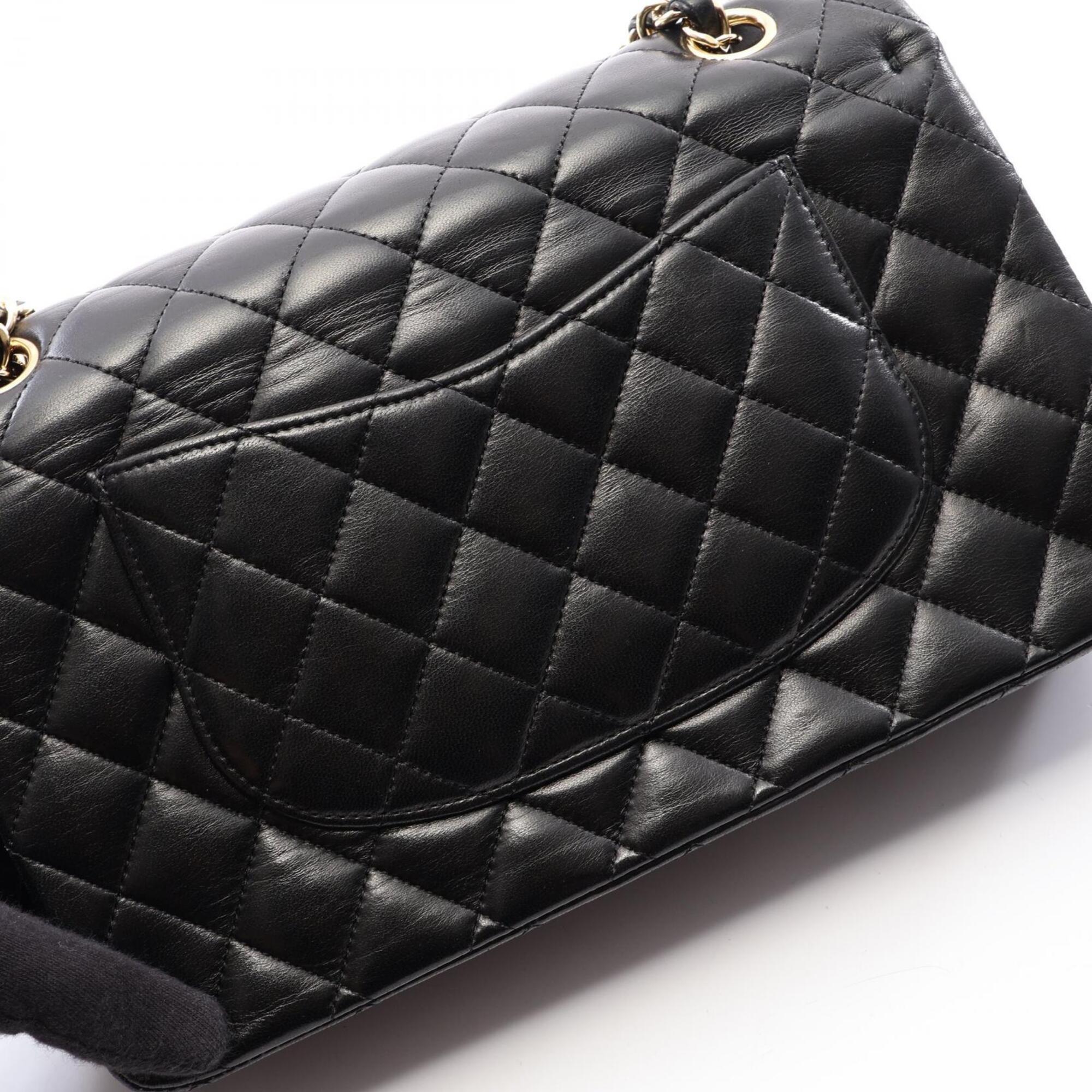Chanel Black Leather Handbag Shoulder Bag (Pre-Owned)
