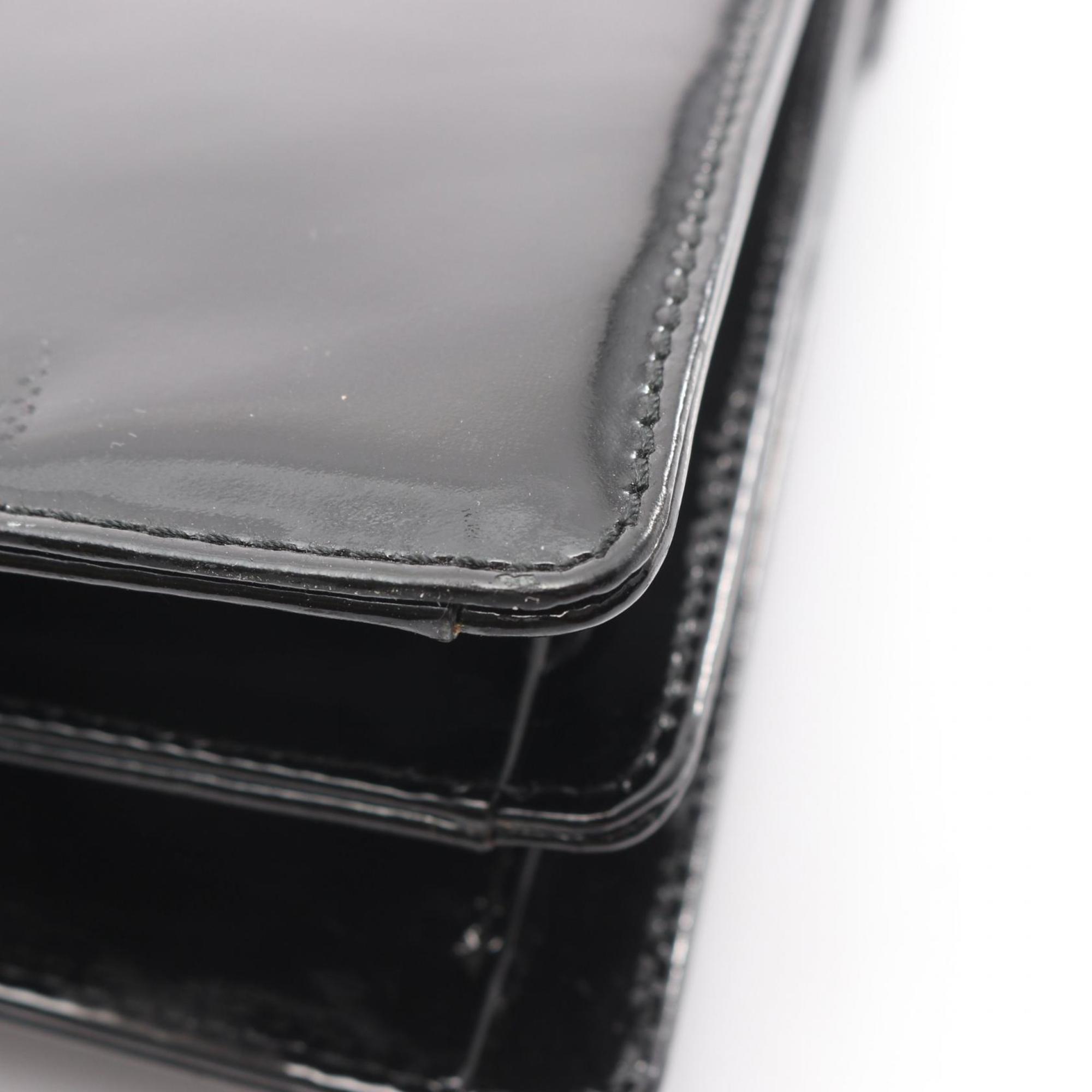 Salvatore Ferragamo Black Patent Leather Handbag (Pre-Owned)