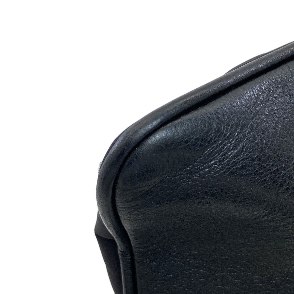 Christian Dior Black Leather Shoulder Bag (Pre-Owned)