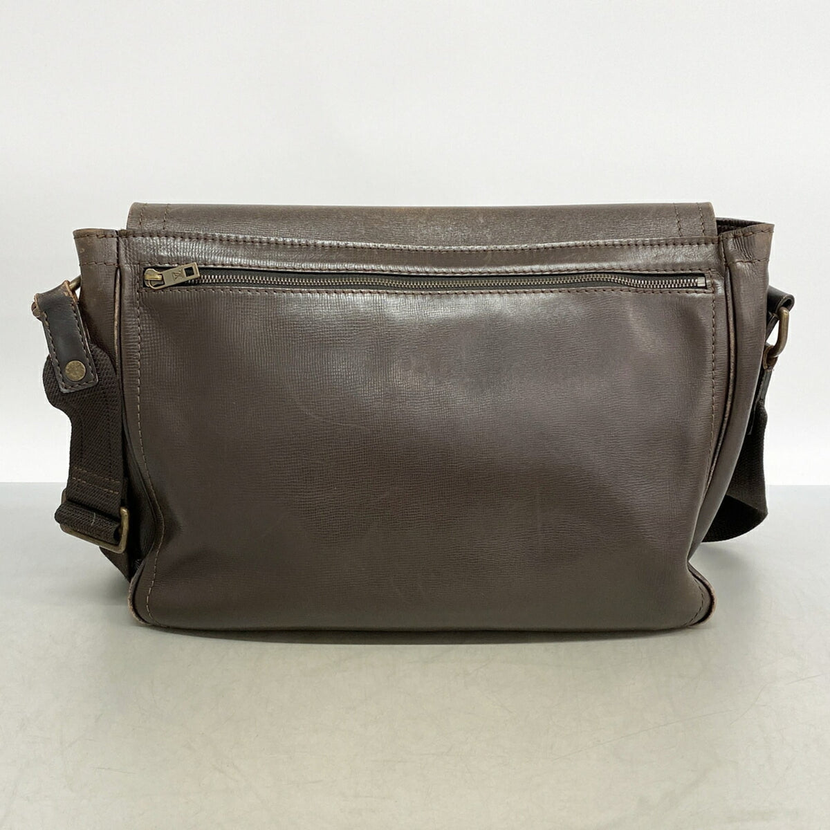 Louis Vuitton Coffee Shoulder Bag (Pre-Owned)