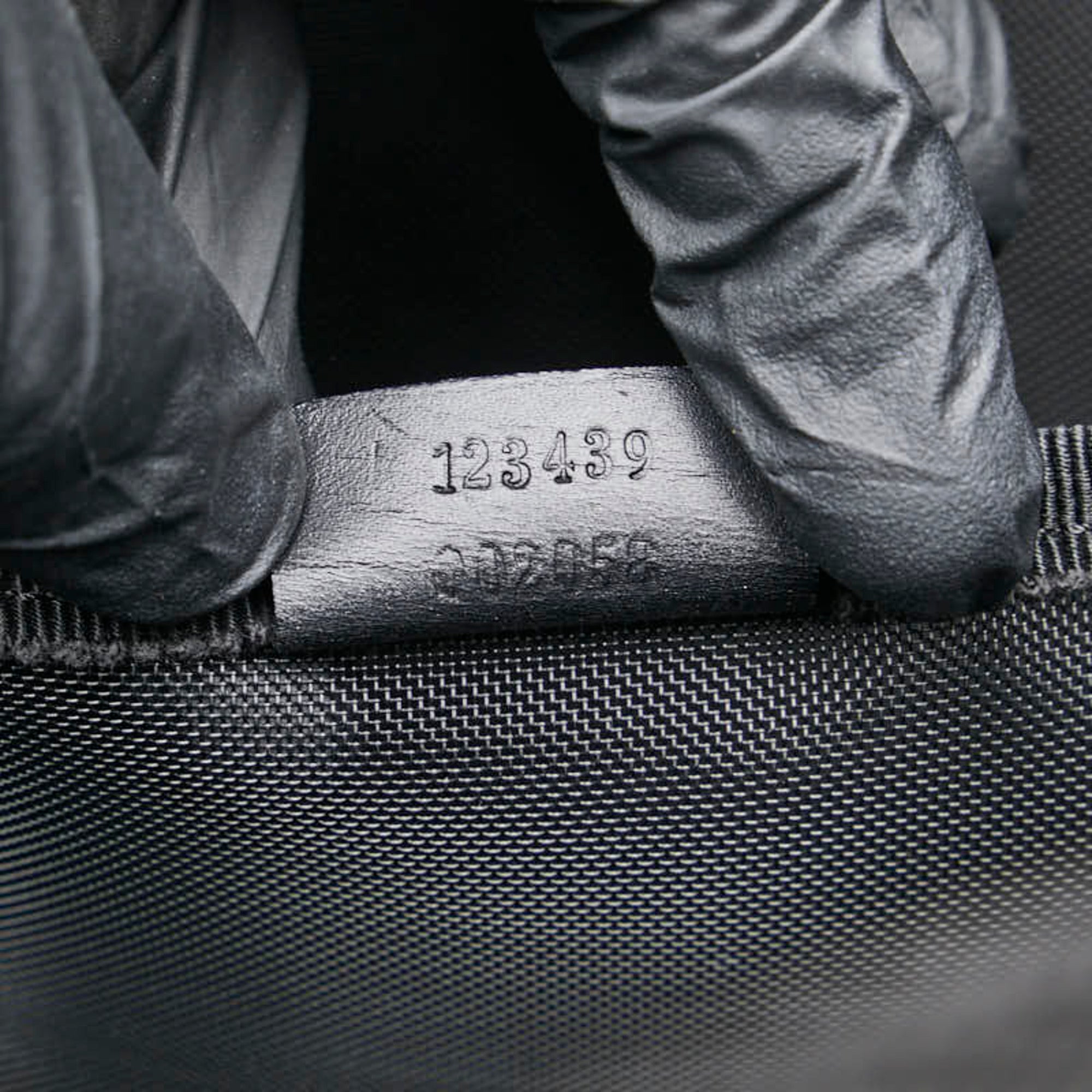 Gucci Black Canvas Tote Bag (Pre-Owned)