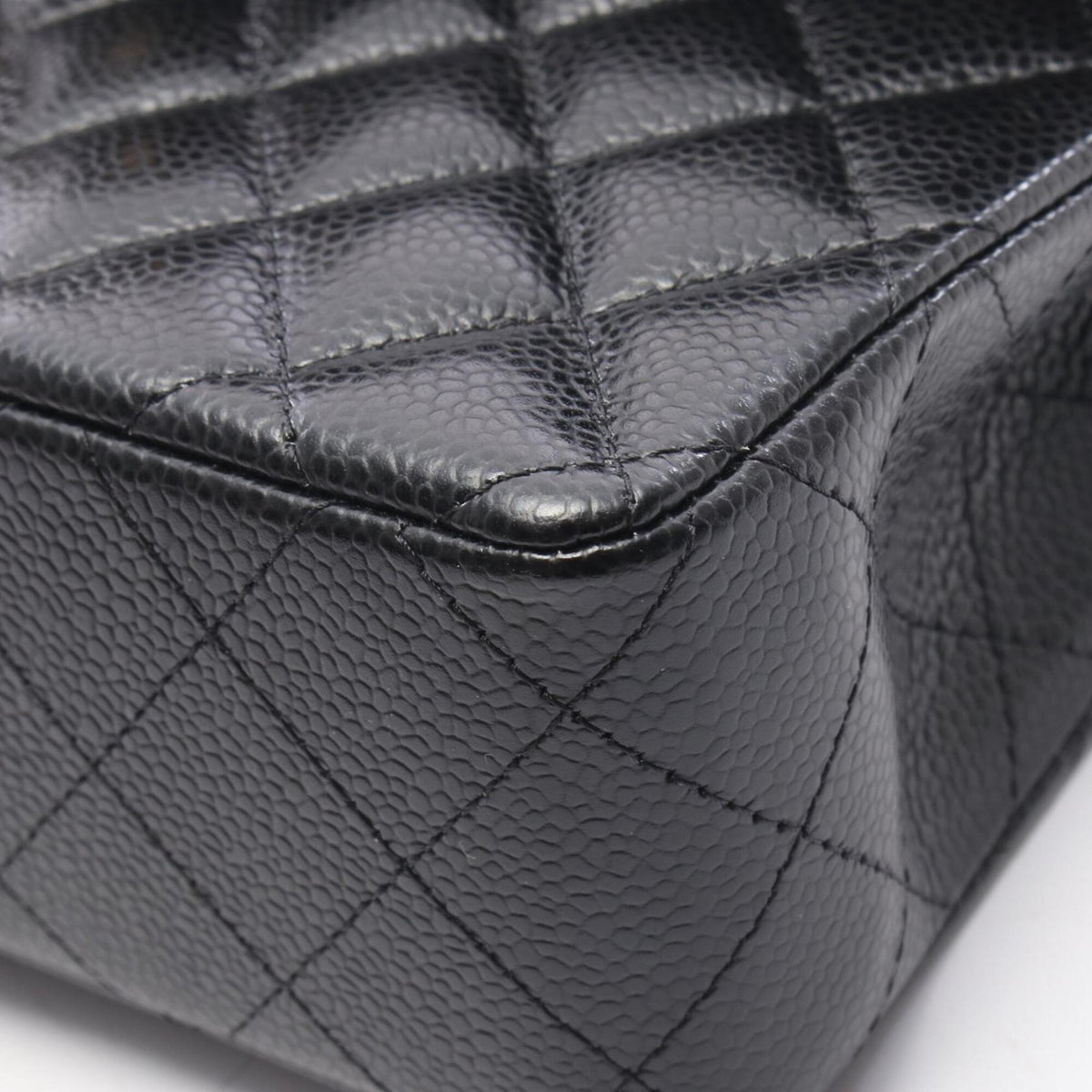 Chanel Black Leather Handbag Shoulder Bag (Pre-Owned)
