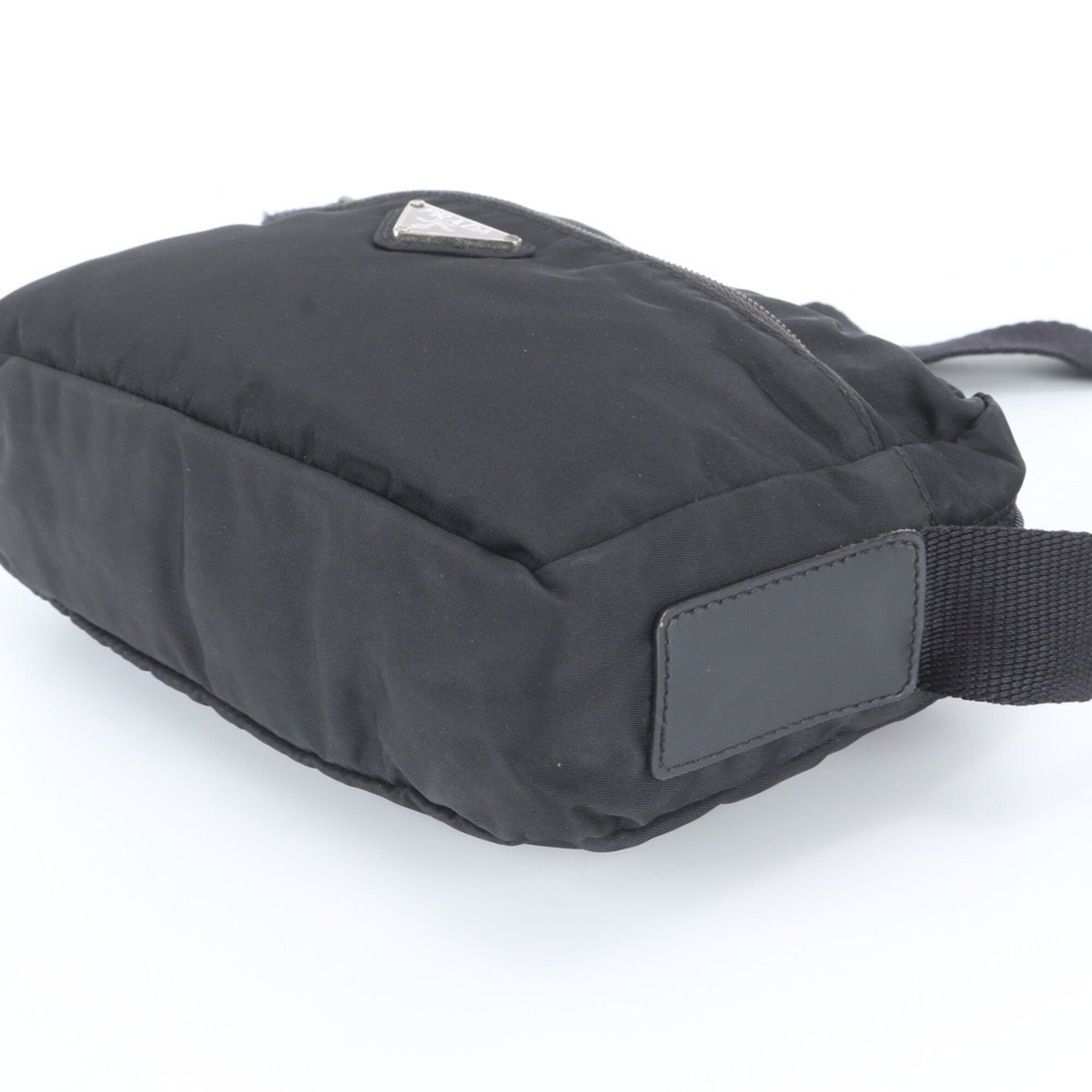 Prada Black Leather Nylon Shoulder Bag (Pre-Owned)