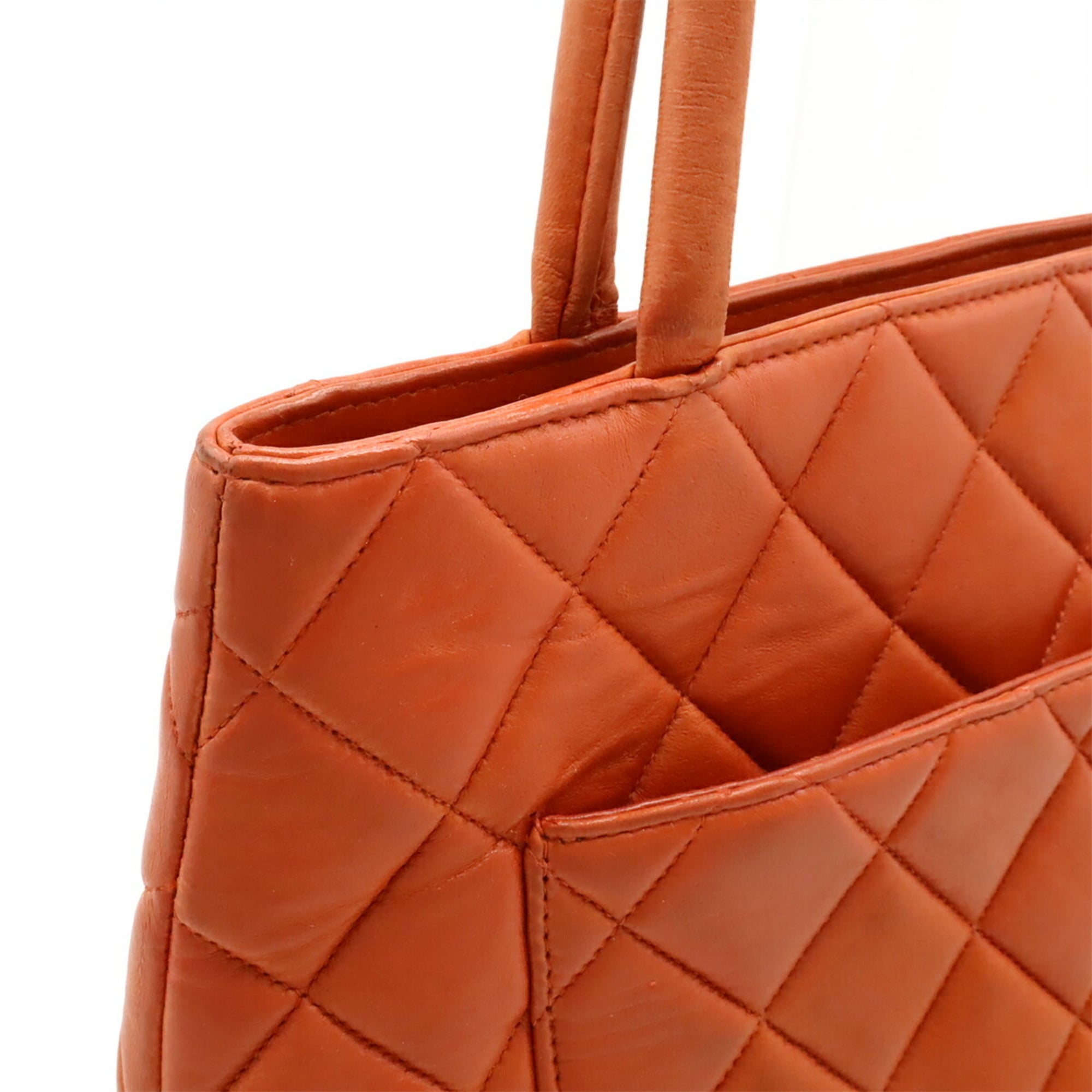 Chanel Matelasse Orange Leather Shoulder Bag Tote Bag (Pre-Owned)