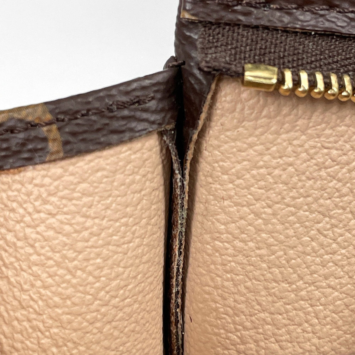 Louis Vuitton Brown Monogram Pouch (Pre-Owned)