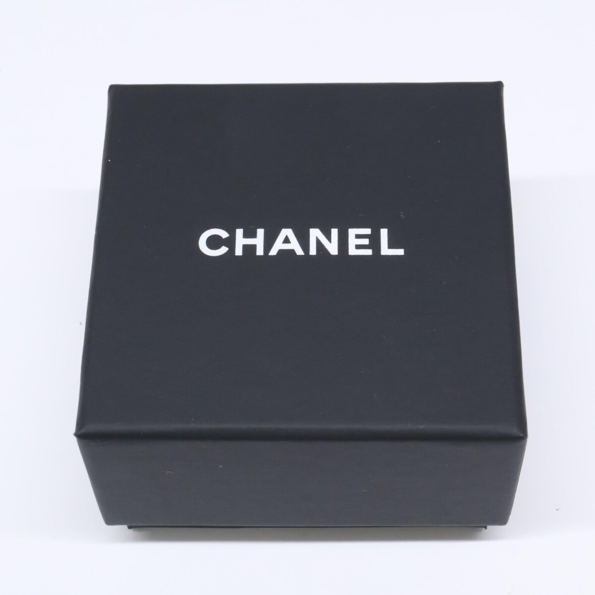 Chanel Silver Metal Band Ring (Pre-Owned)