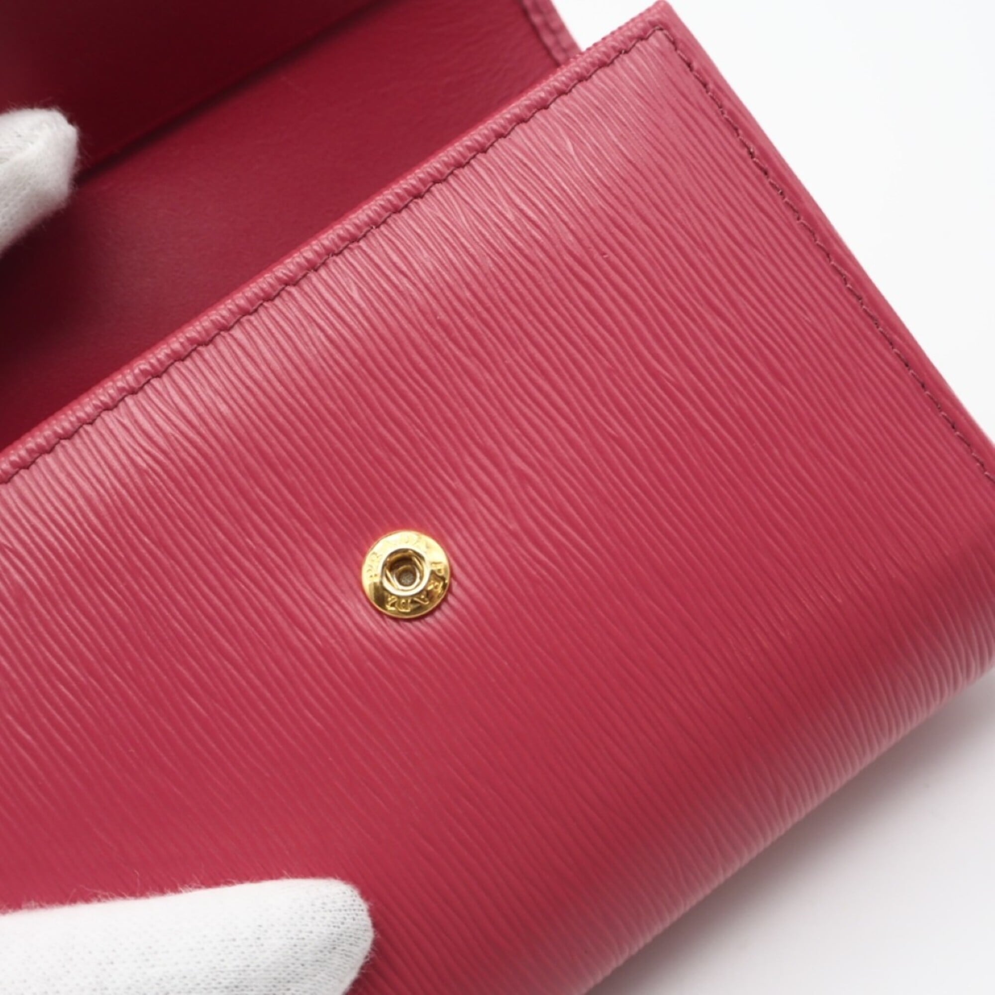 Prada Pink Leather Wallet (Tri-Fold) (Pre-Owned)