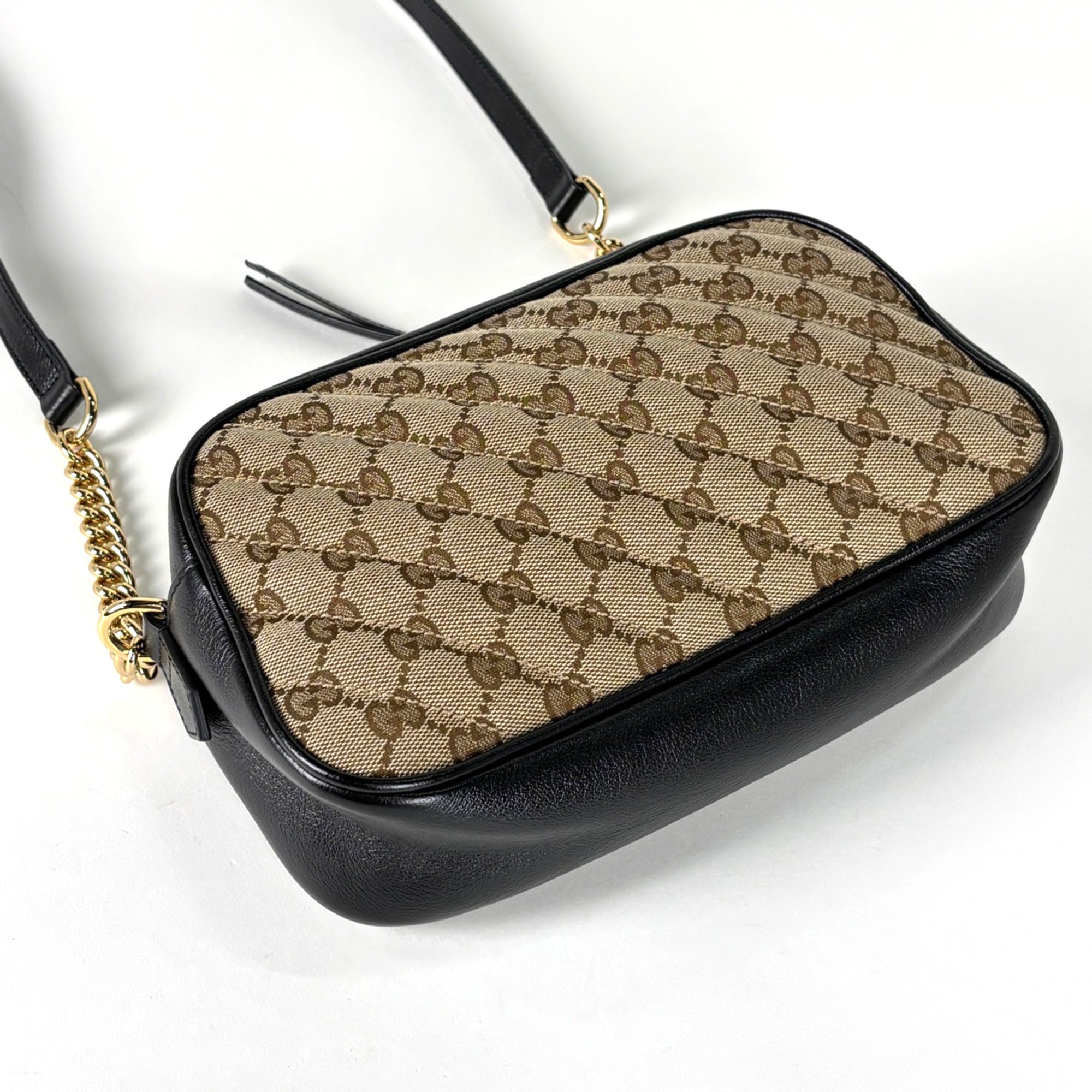 Gucci Beige Black Gg Canvas Shoulder Bag (Pre-Owned)