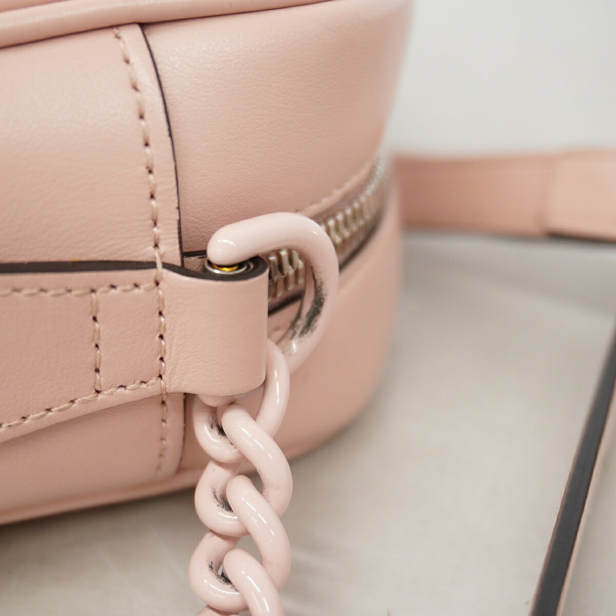 Gucci Pink Leather Shoulder Bag (Pre-Owned)