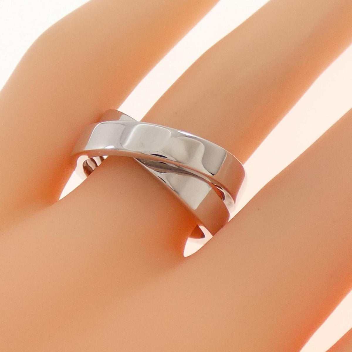 Cartier White Gold White Gold (18K) Band Ring (Pre-Owned)