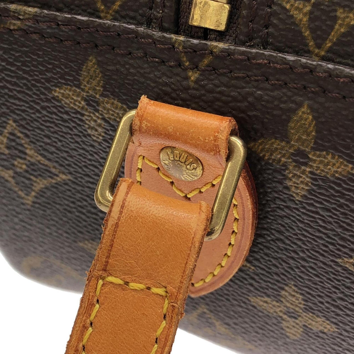 Louis Vuitton Marron Coated Canvas Shoulder Bag (Pre-Owned)