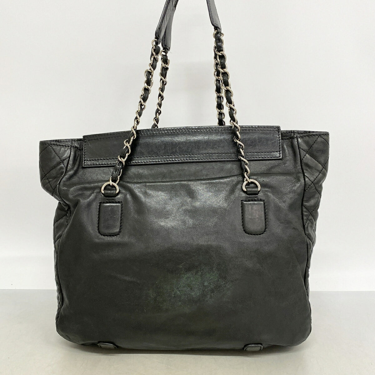 Chanel Black Leather Tote Bag (Pre-Owned)
