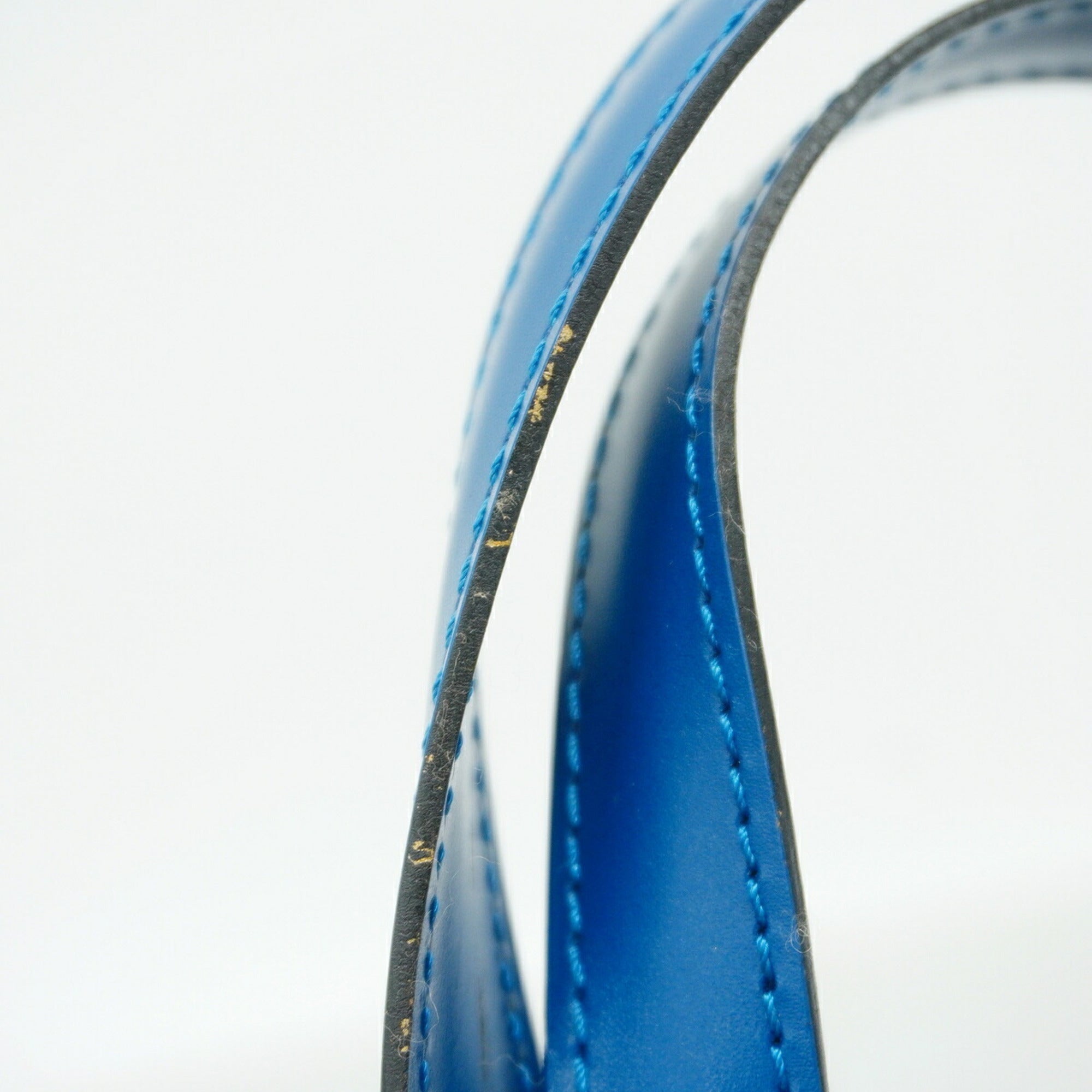 Louis Vuitton Toledo Blue Handbag (Pre-Owned)