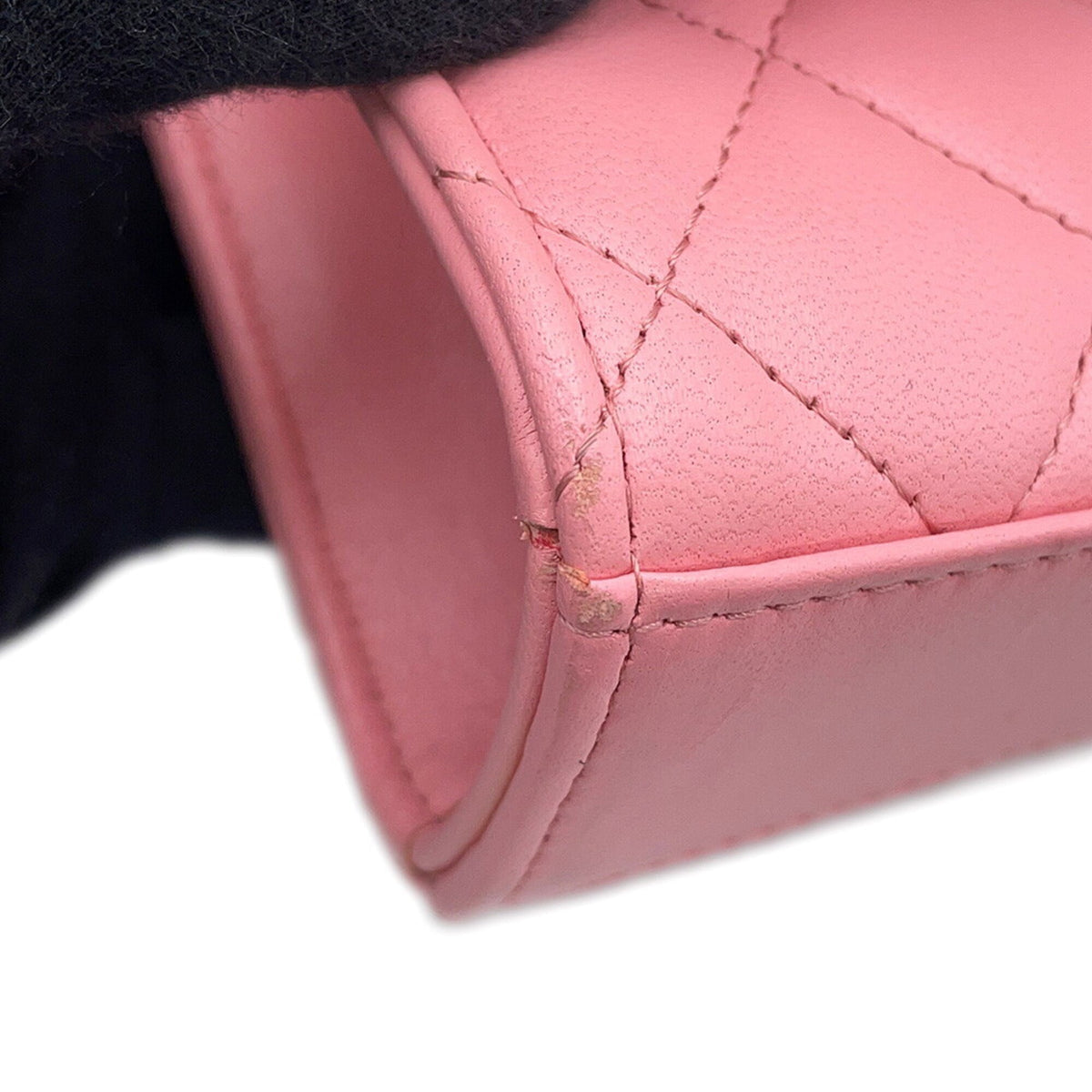 Chanel Matelasse Pink Leather Handbag (Pre-Owned)
