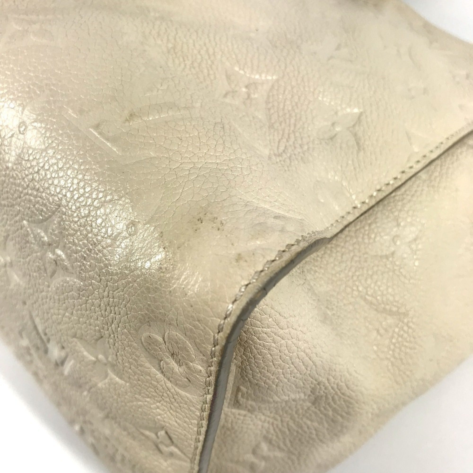 Louis Vuitton Neige White Monogram Empreinte Leather Shoulder Bag Tote Bag (Pre-Owned)