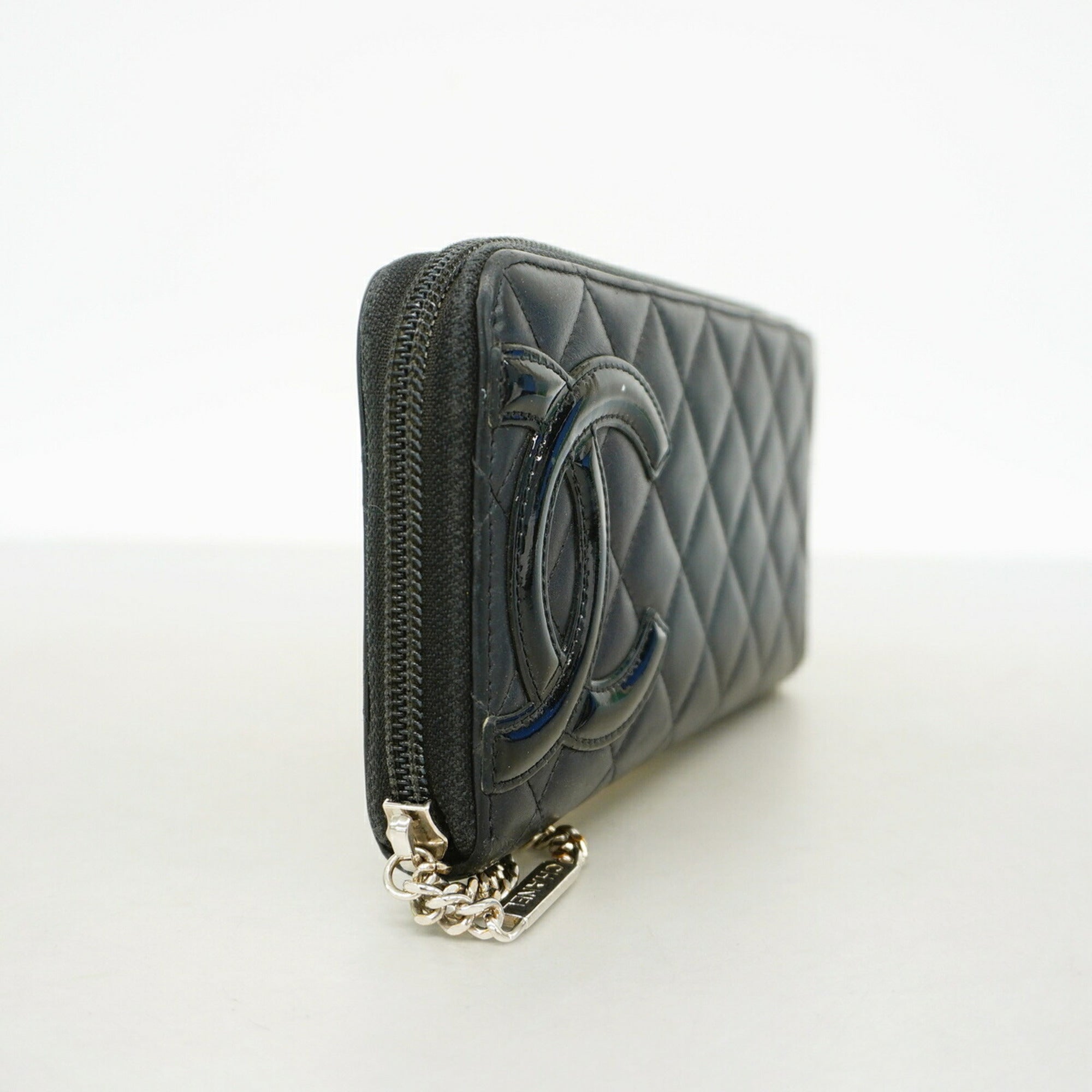 Chanel Black Leather Long Wallet (Bi-Fold) (Pre-Owned)