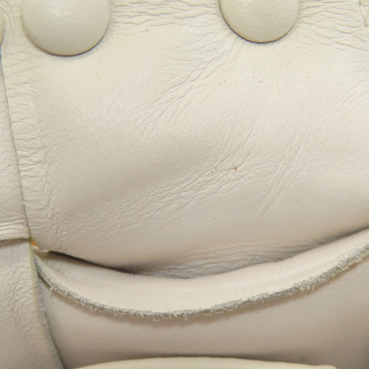Bottega Veneta White Handbag (Pre-Owned)