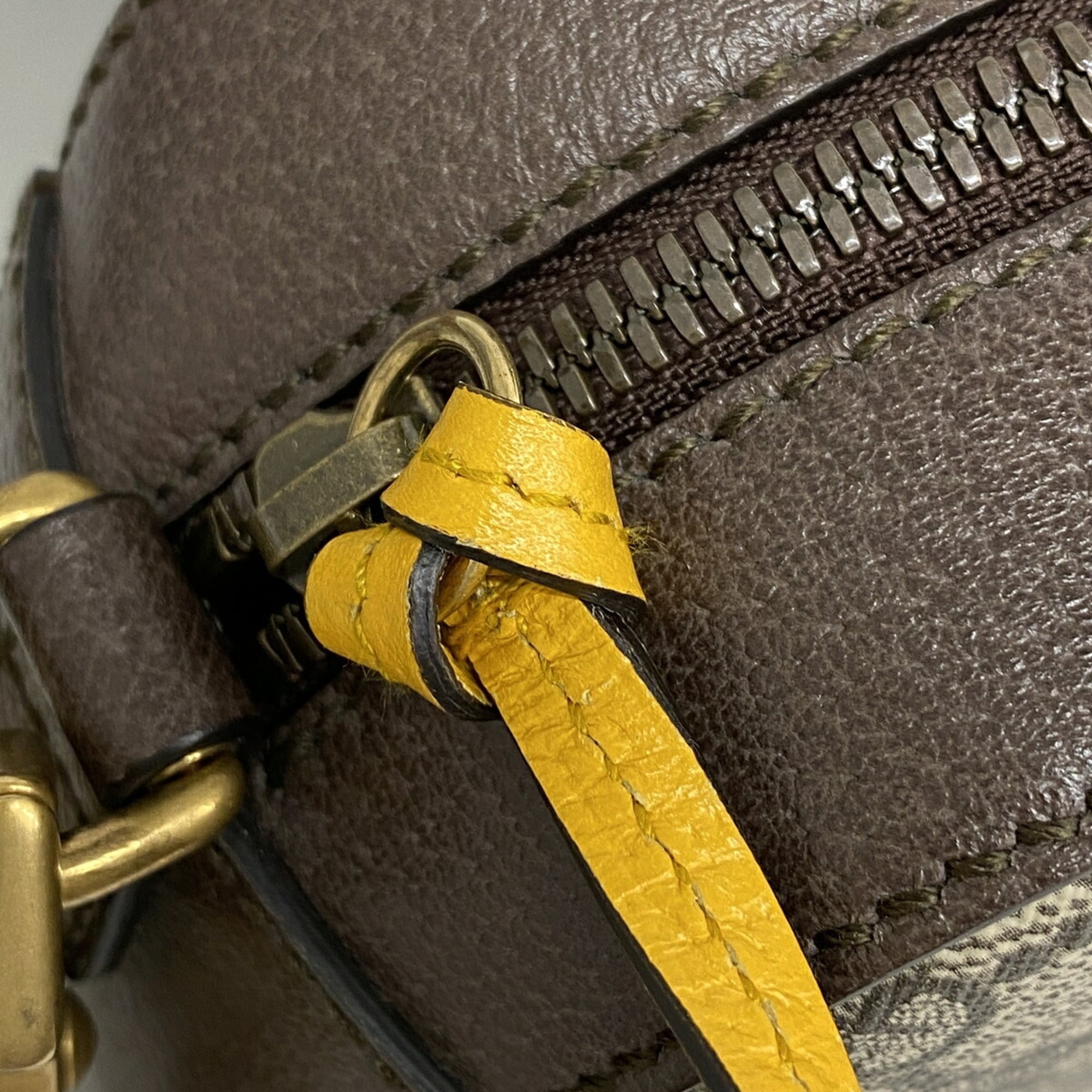 Gucci Brown Pvc Shoulder Bag (Pre-Owned)