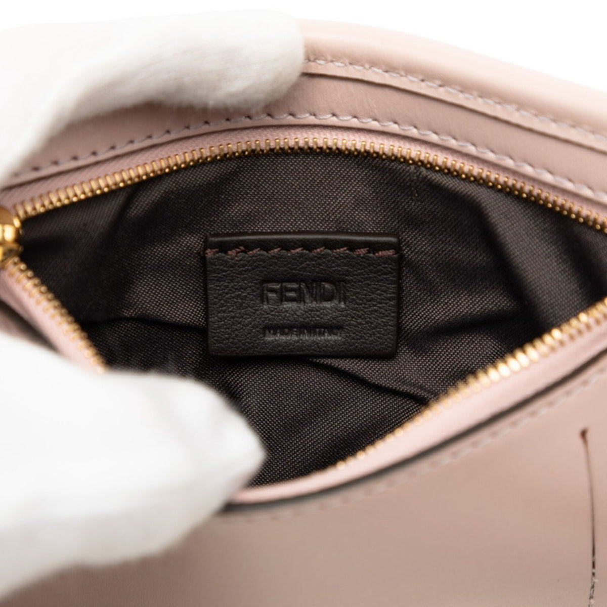 Fendi Pink Leather Pouch Shoulder Bag (Pre-Owned)