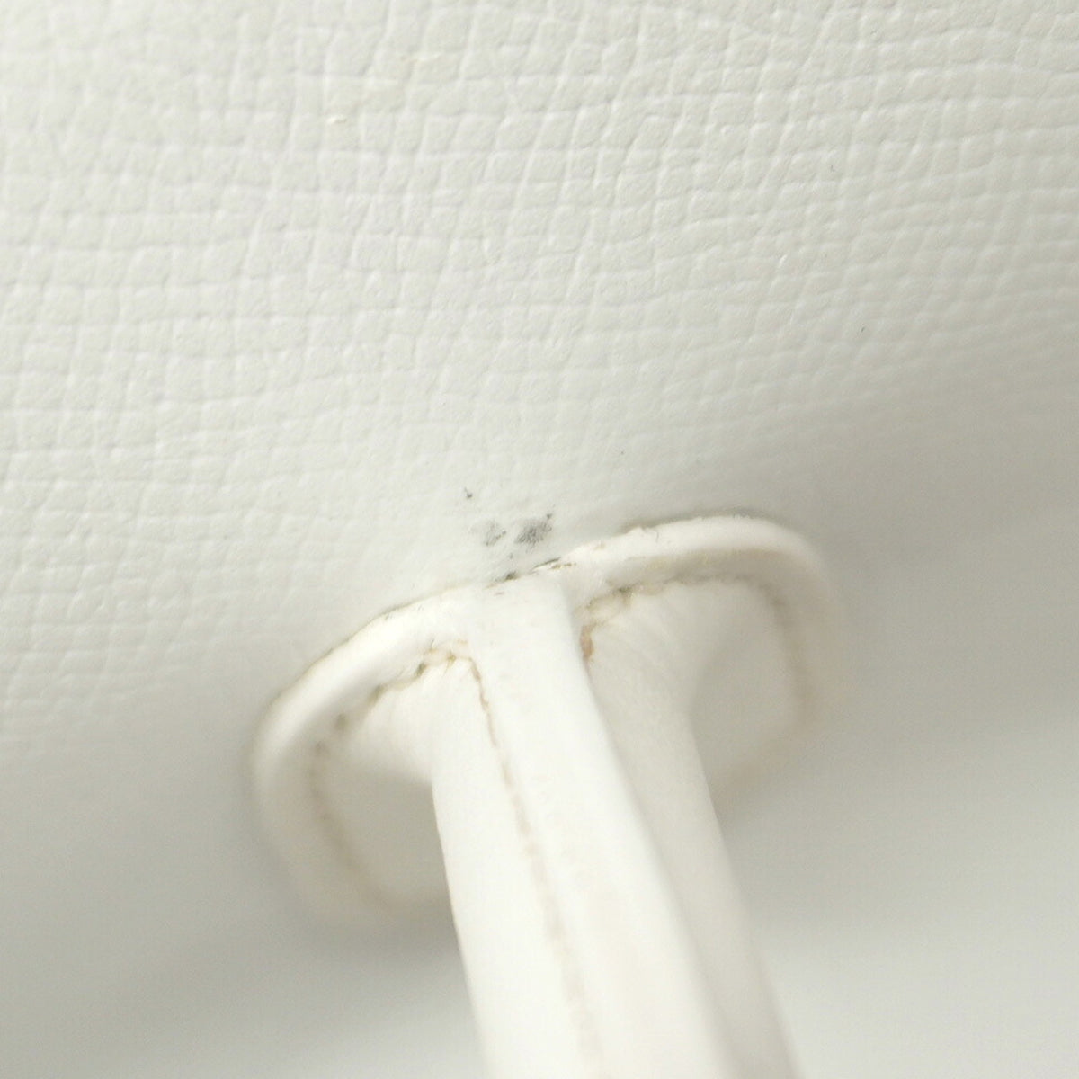 Hermes White Leather Handbag (Pre-Owned)