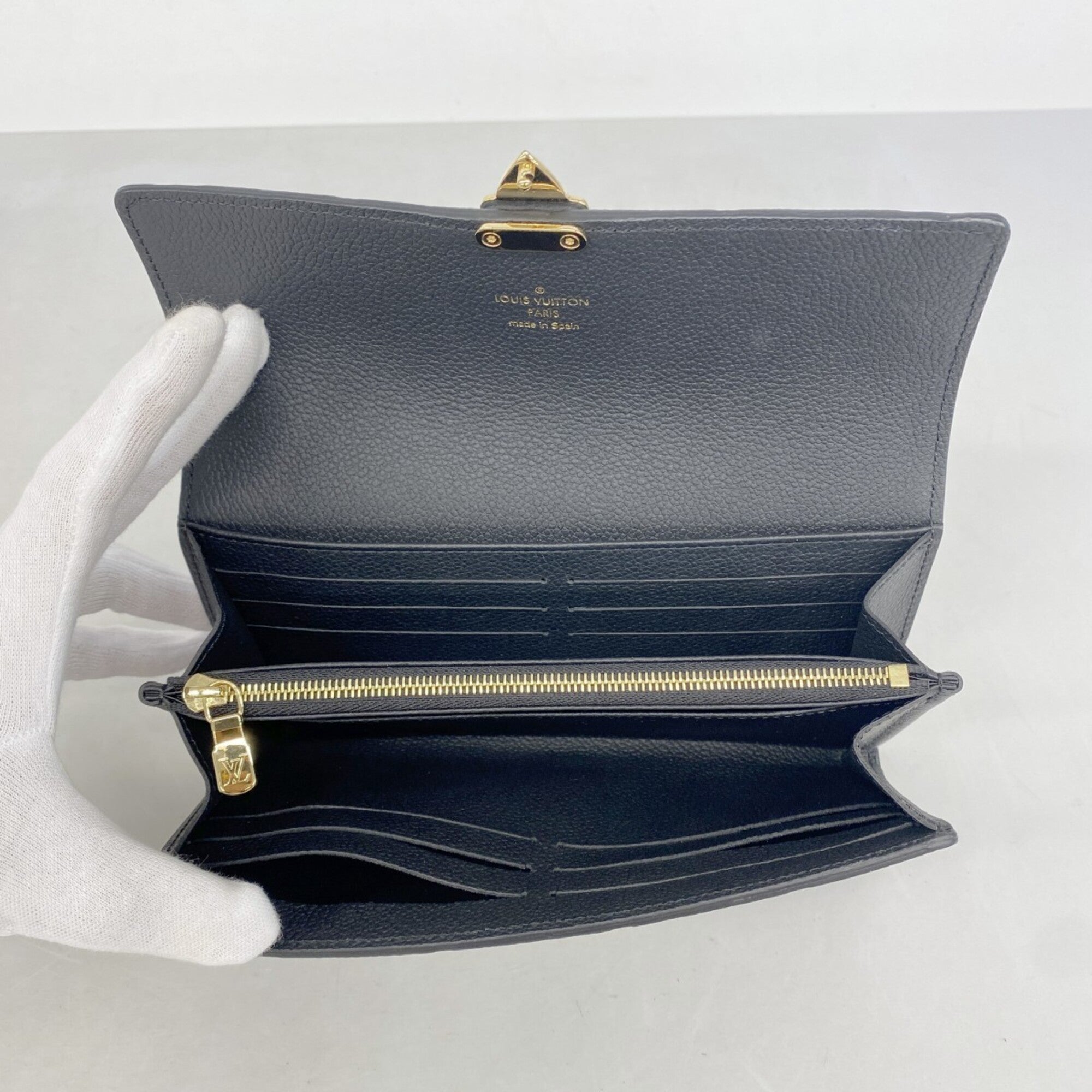Louis Vuitton Noir Long Wallet (Bi-Fold) (Pre-Owned)