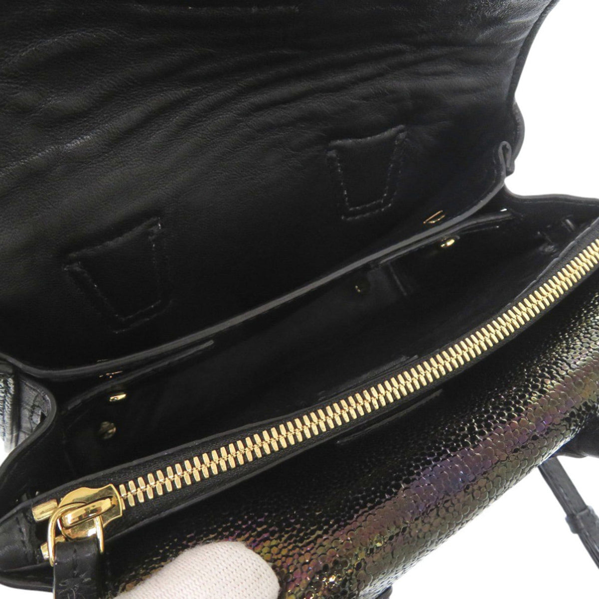 Mcm Black Patent Leather Handbag (Pre-Owned)