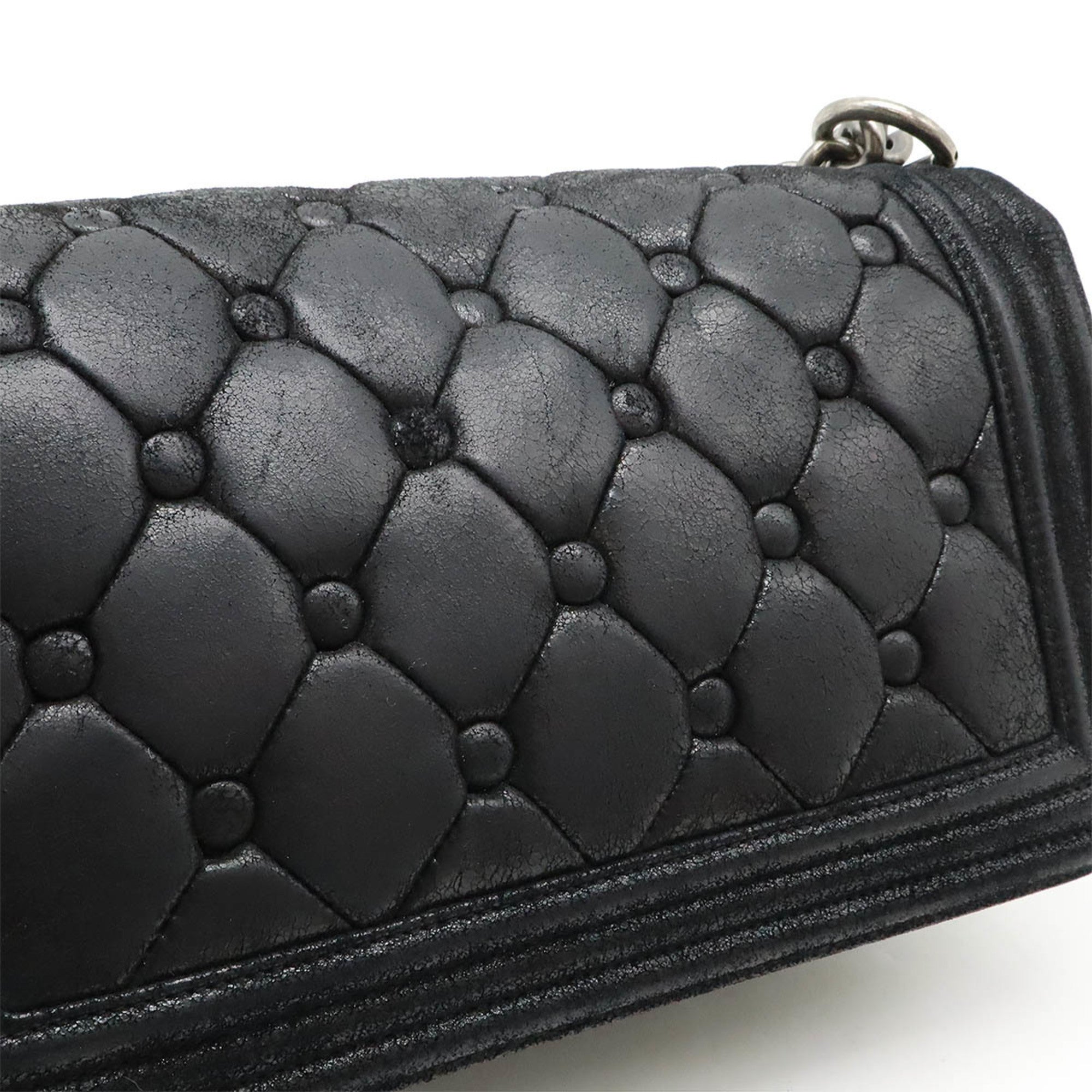 Chanel Black Suede Leather Shoulder Bag (Pre-Owned)