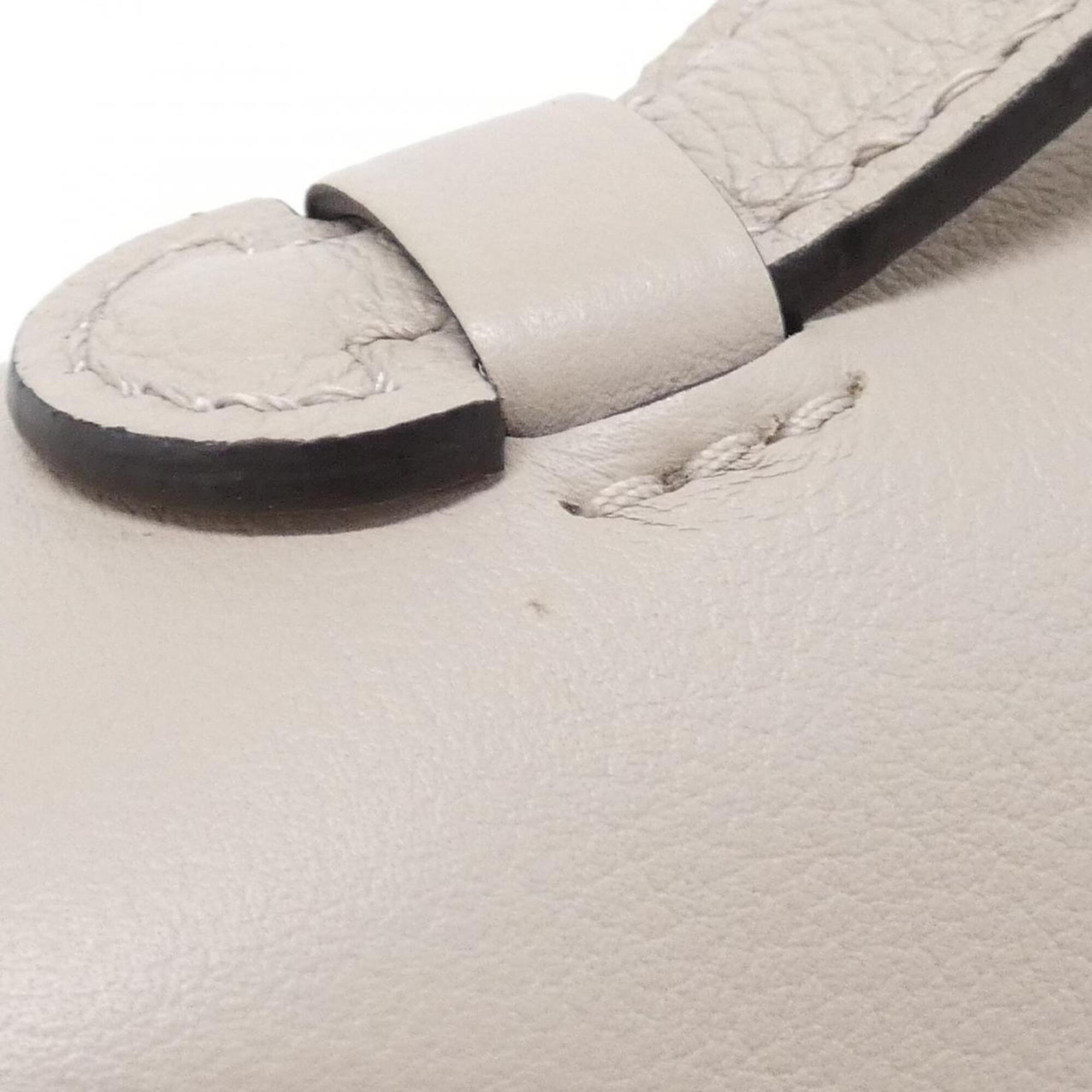 Louis Vuitton Grayish Leather Shoulder Bag (Pre-Owned)