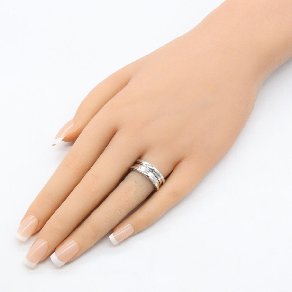 Bvlgari Silver White Gold (18K) Band Ring (Pre-Owned)