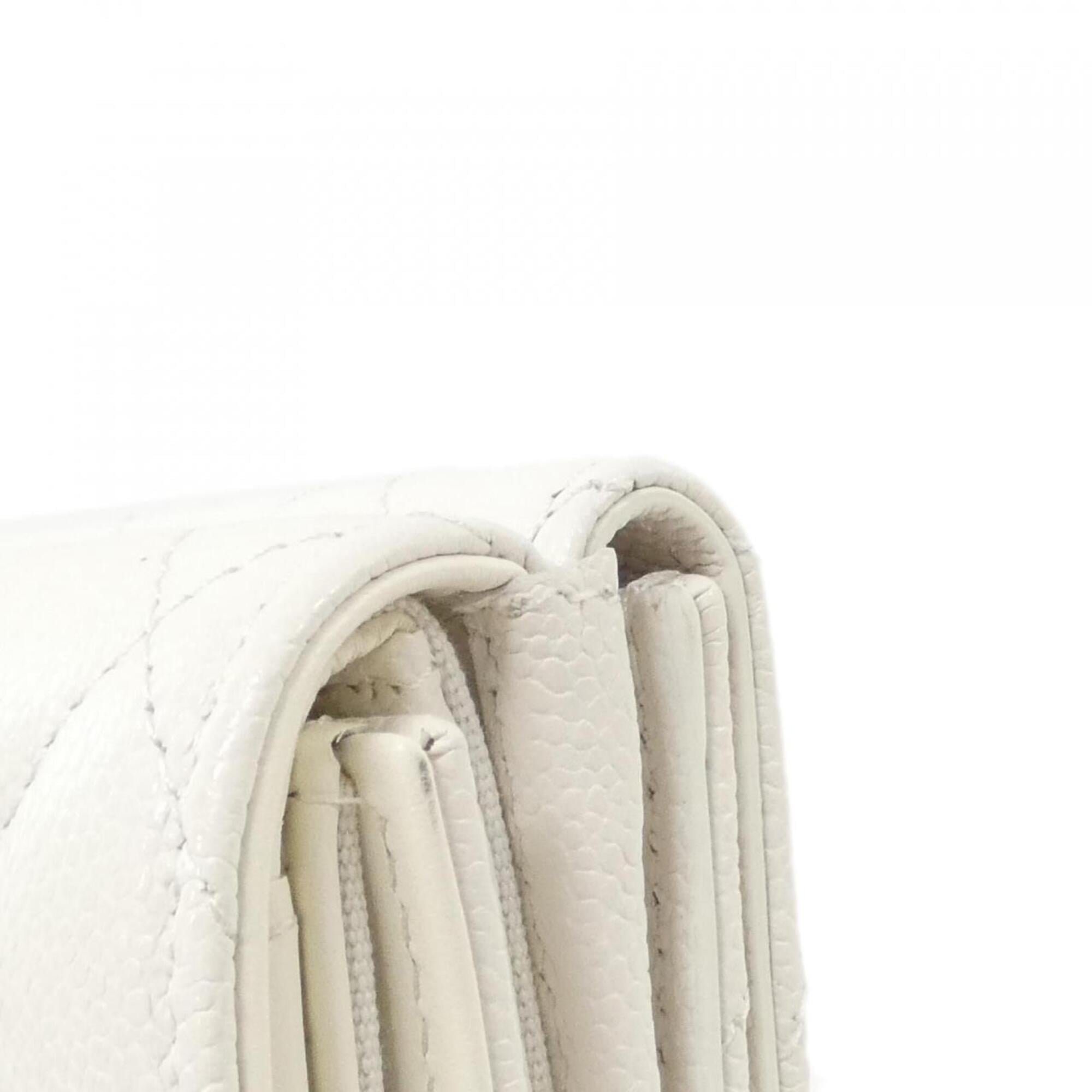 Chanel White Grained Calfskin Wallet (Tri-Fold) (Pre-Owned)