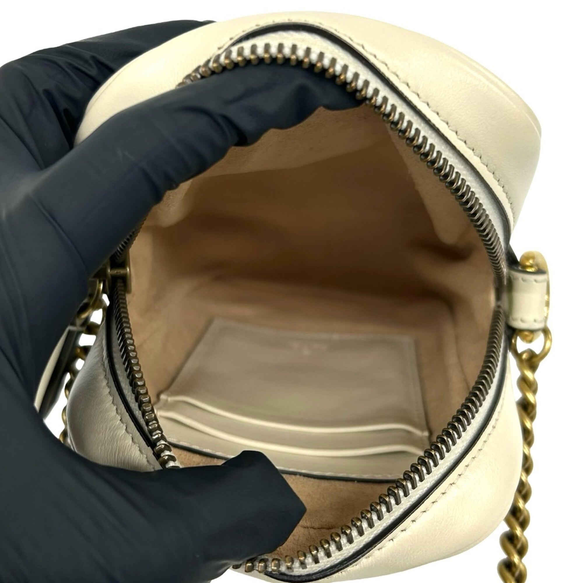 Gucci White Leather Pochette Shoulder Bag (Pre-Owned)