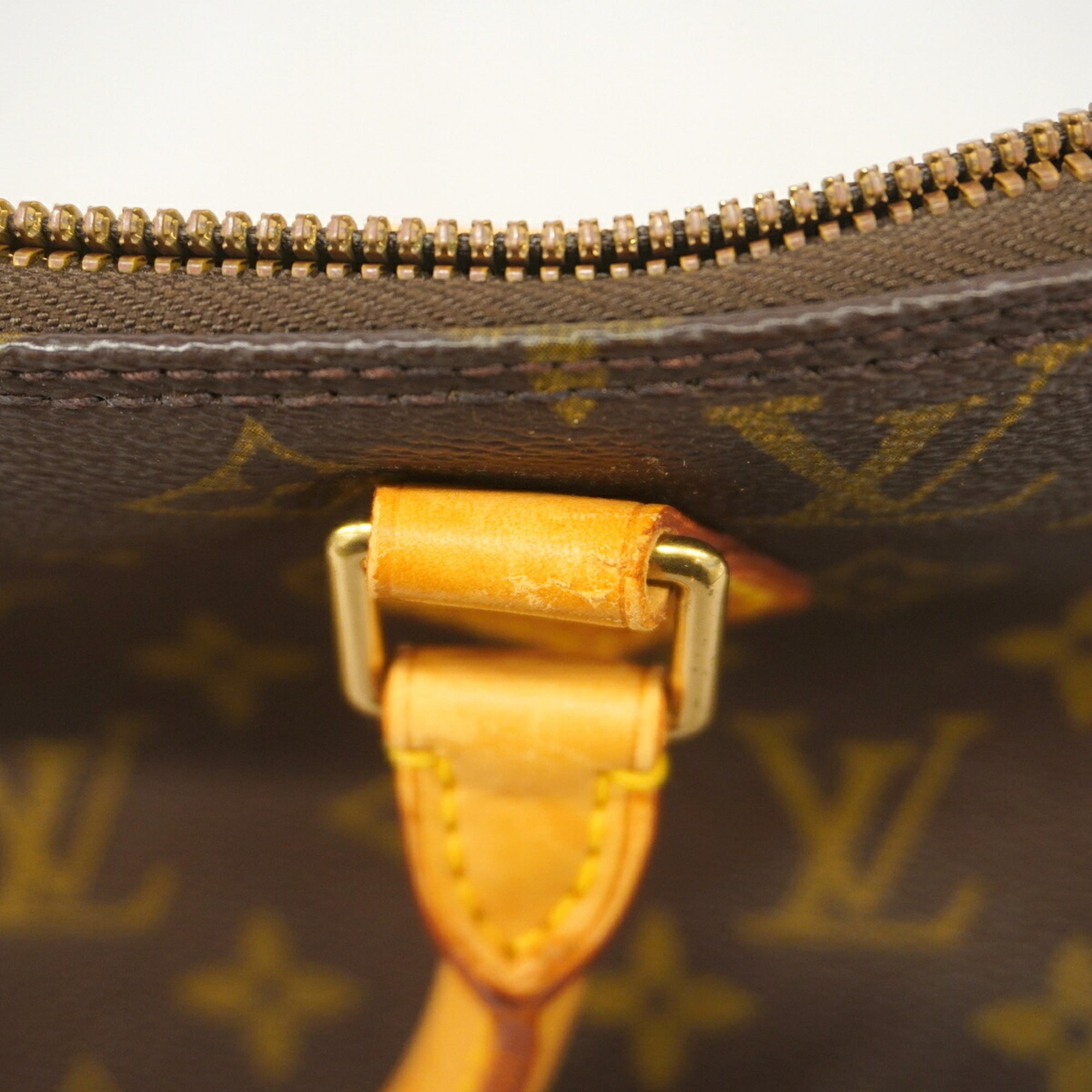 Louis Vuitton Brown Handbag (Pre-Owned)