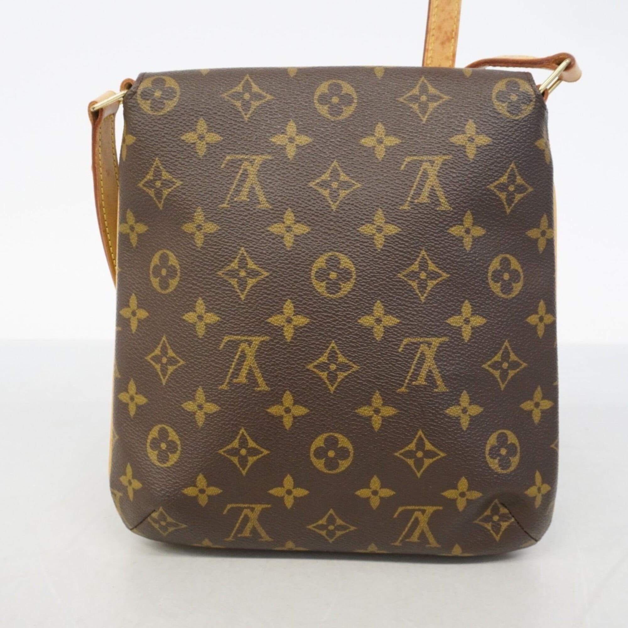 Louis Vuitton Brown Shoulder Bag (Pre-Owned)