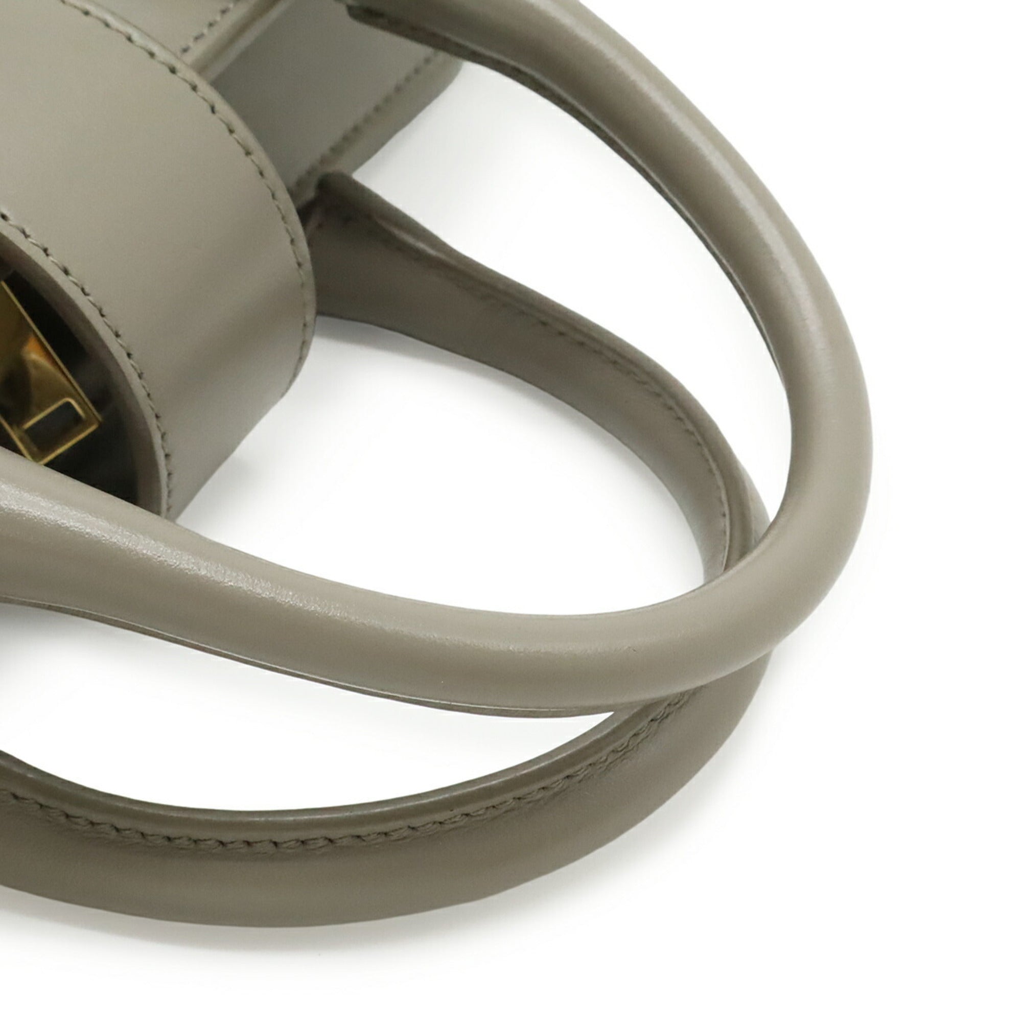 Yves Saint Laurent Gray Leather Handbag (Pre-Owned)