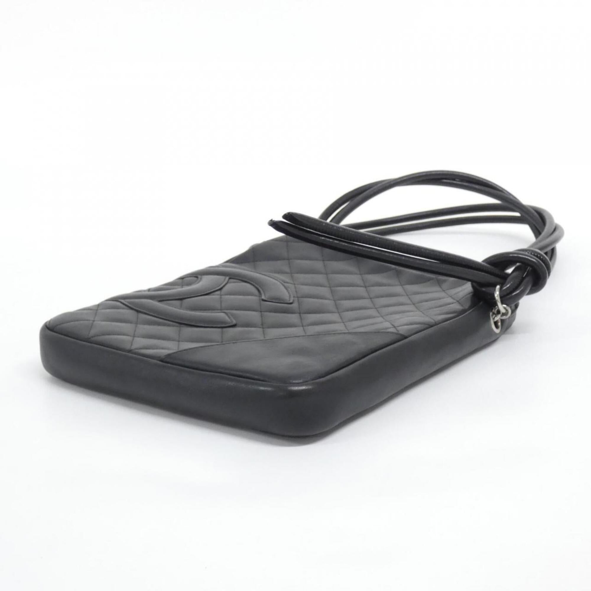 Chanel Black Leather Shoulder Bag (Pre-Owned)