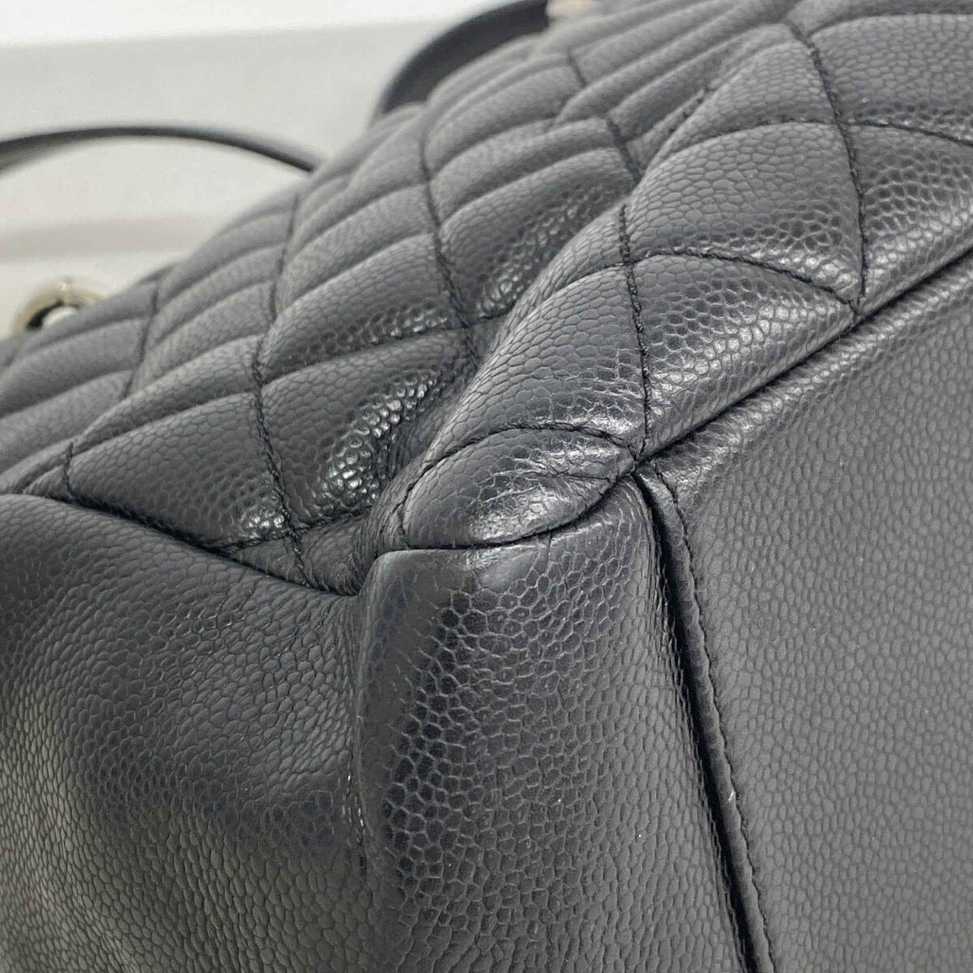 Chanel Black Grained Calfskin Tote Bag (Pre-Owned)