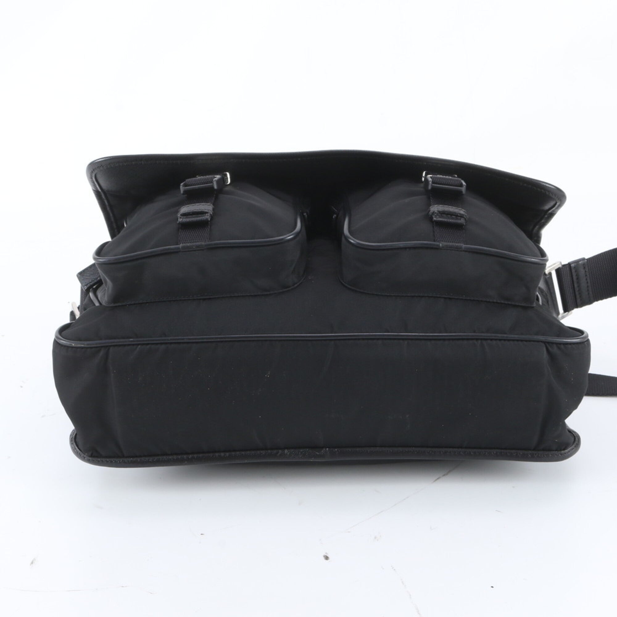 Prada Black Leather Nylon Shoulder Bag Tote Bag (Pre-Owned)