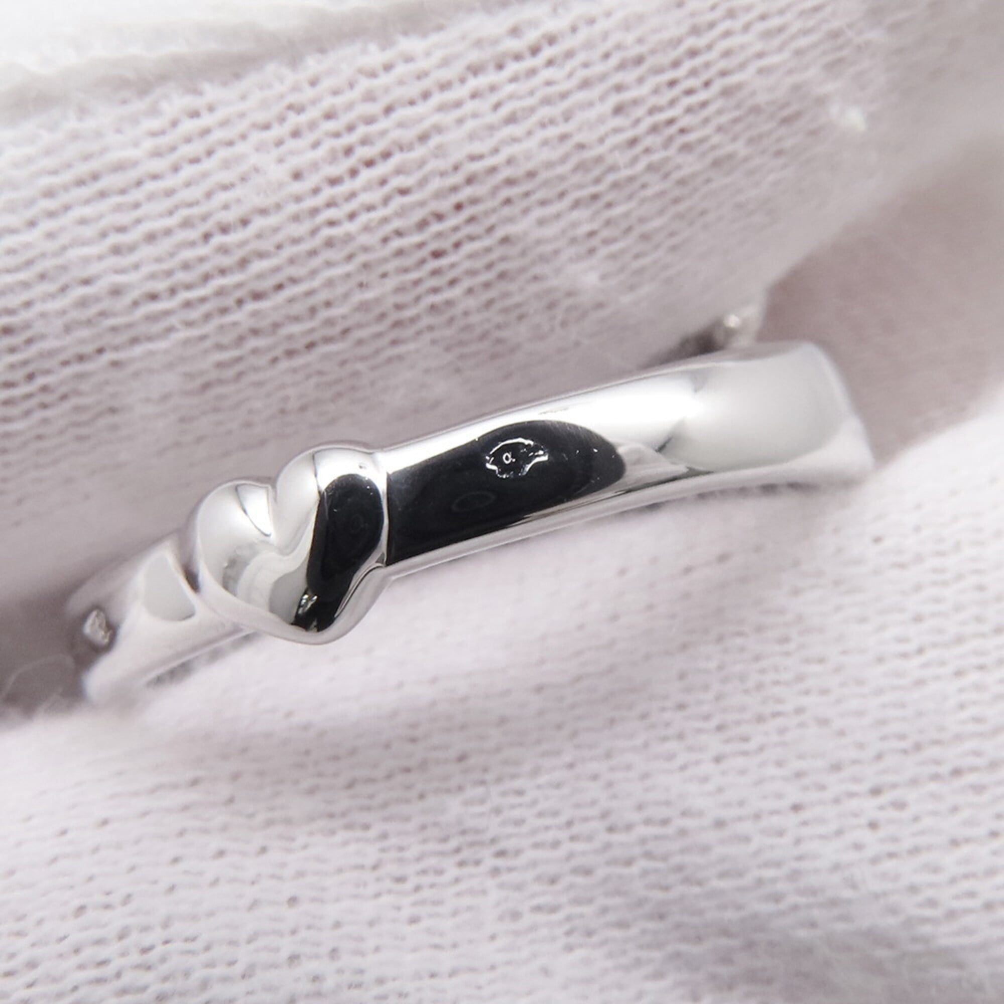Christian Dior White Gold (18K) Band Ring (Pre-Owned)