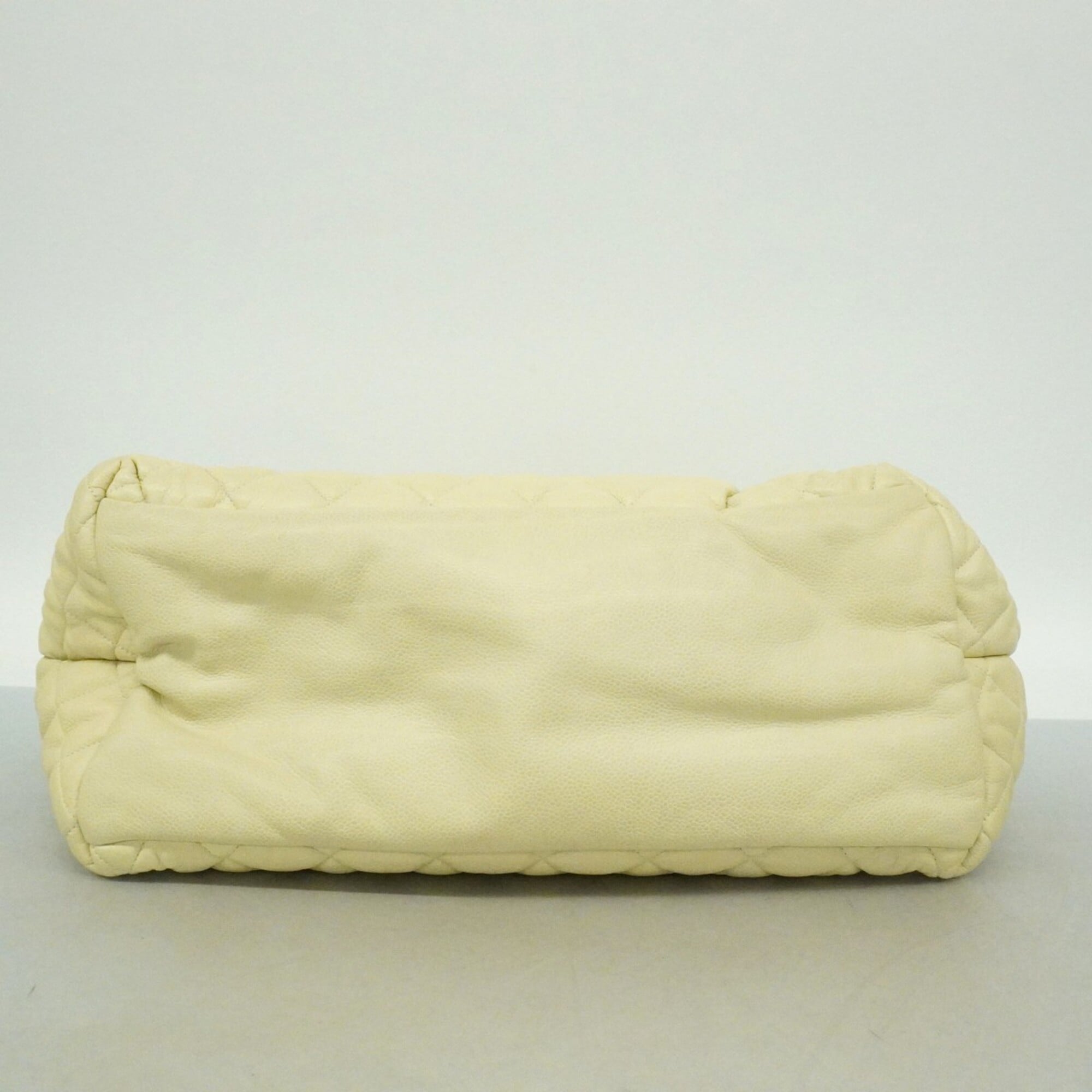 Chanel Light Green Grained Calfskin Tote Bag (Pre-Owned)