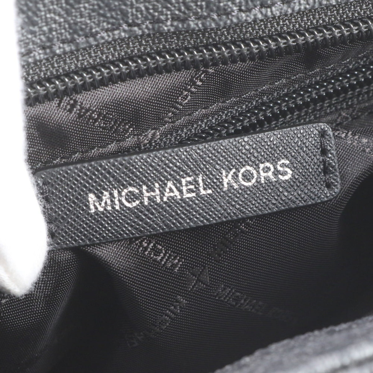 Michael Kors Black Leather Coated Canvas Crossbody Bag Shoulder Bag (Pre-Owned)