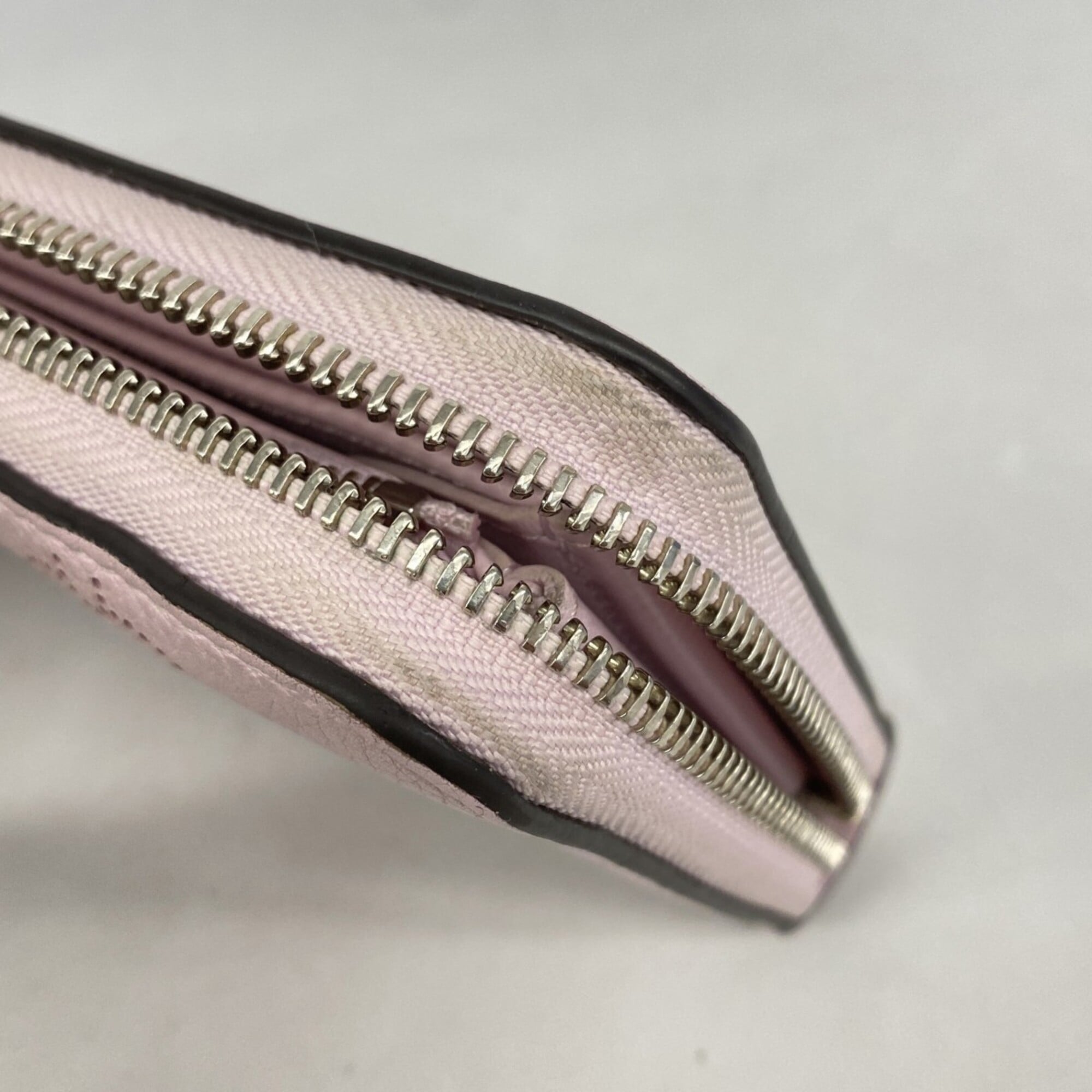 Louis Vuitton Pink Long Wallet (Bi-Fold) (Pre-Owned)