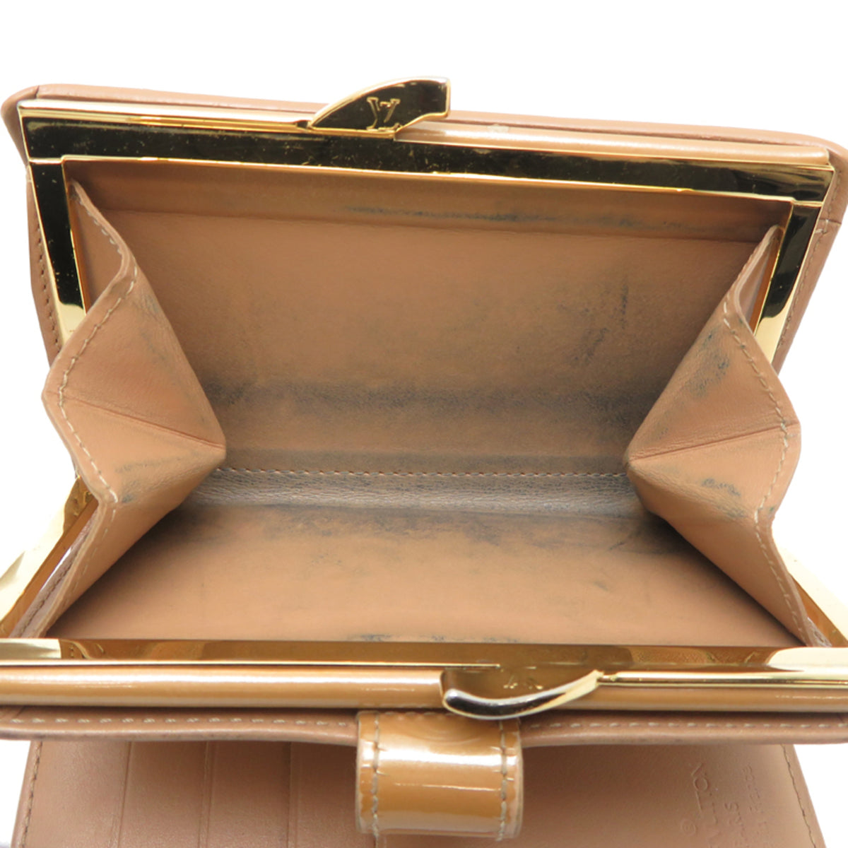 Louis Vuitton Beige Vernis Wallet (Bi-Fold) (Pre-Owned)