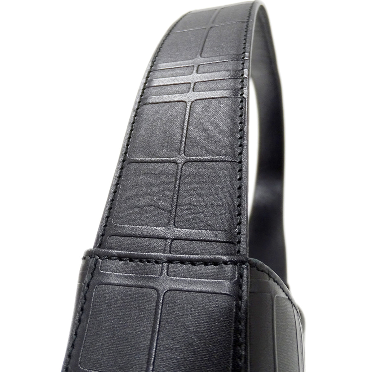 Burberry Black Leather Shoulder Bag (Pre-Owned)